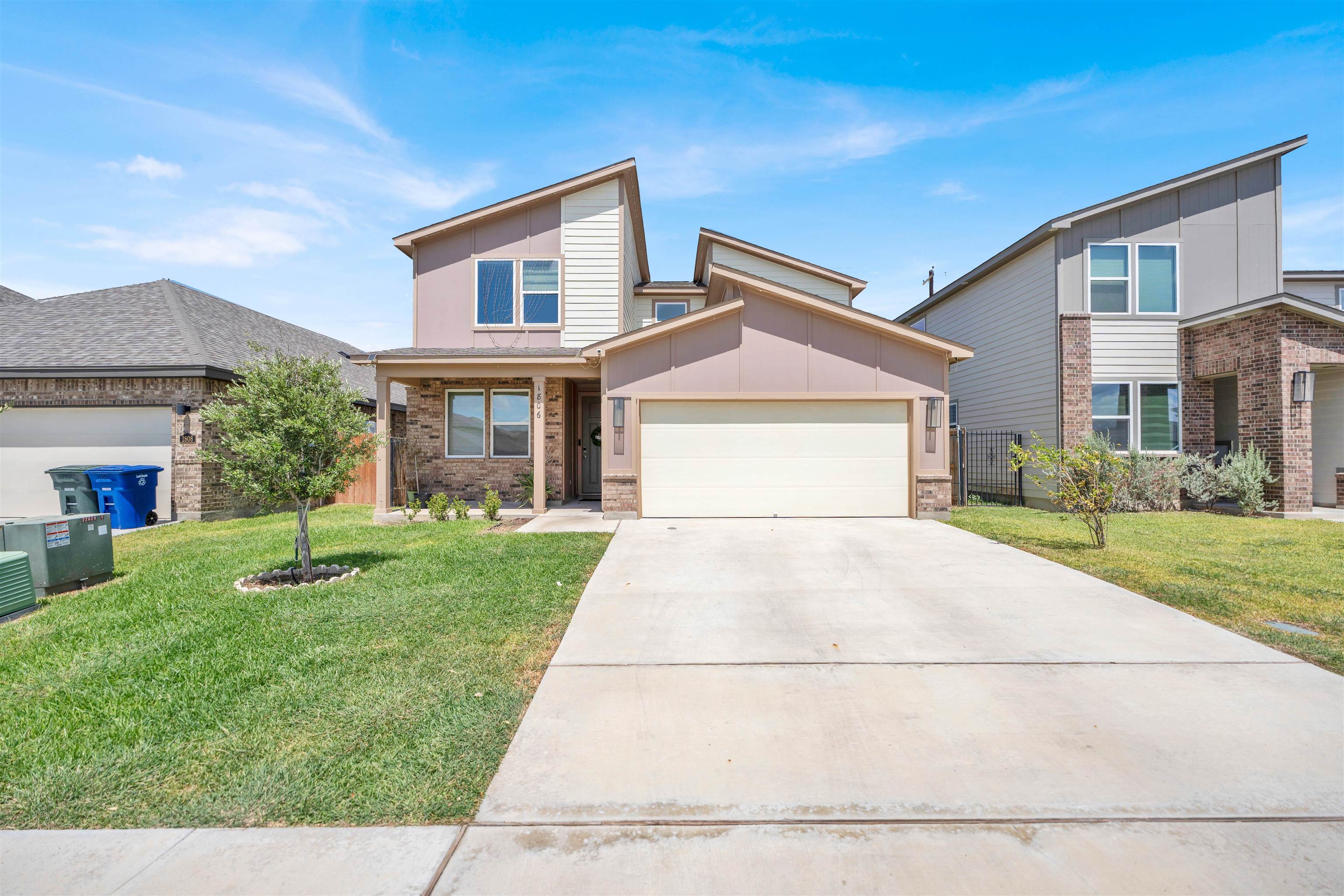 1806 Sambar Lp Property Photo 1