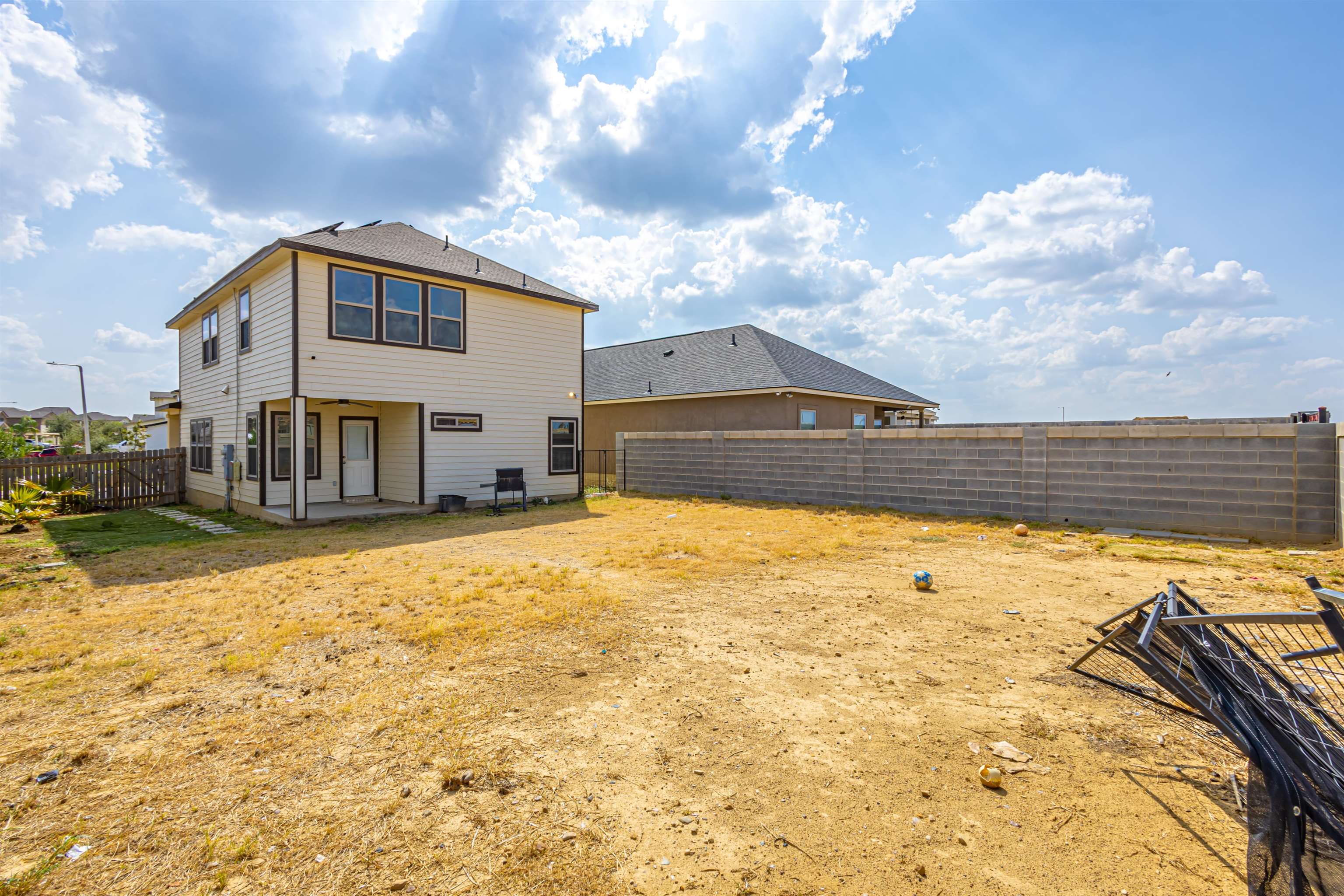602 Soubirous Rd Property Photo 2