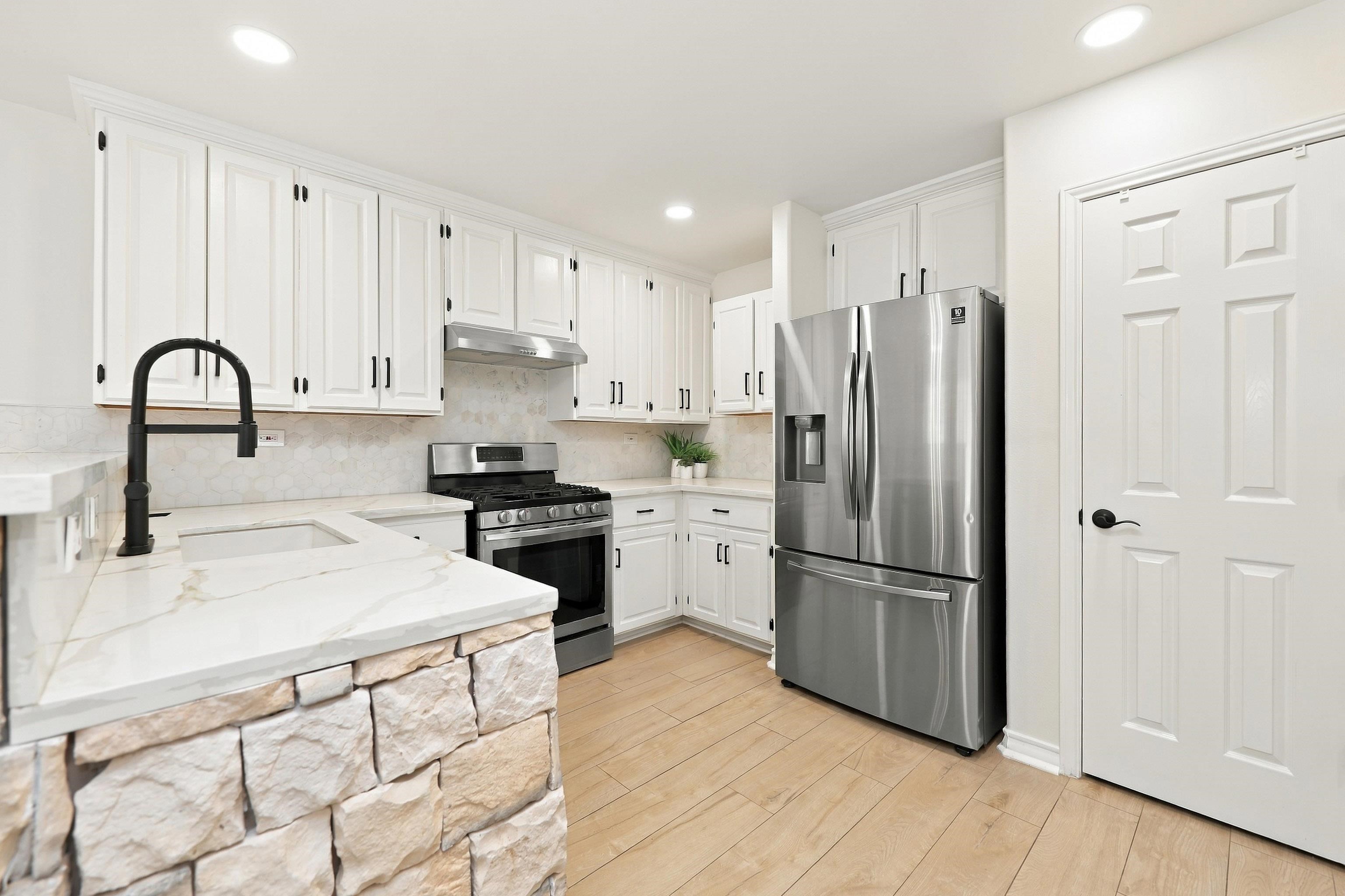 10125 Montoya Dr Property Photo 6