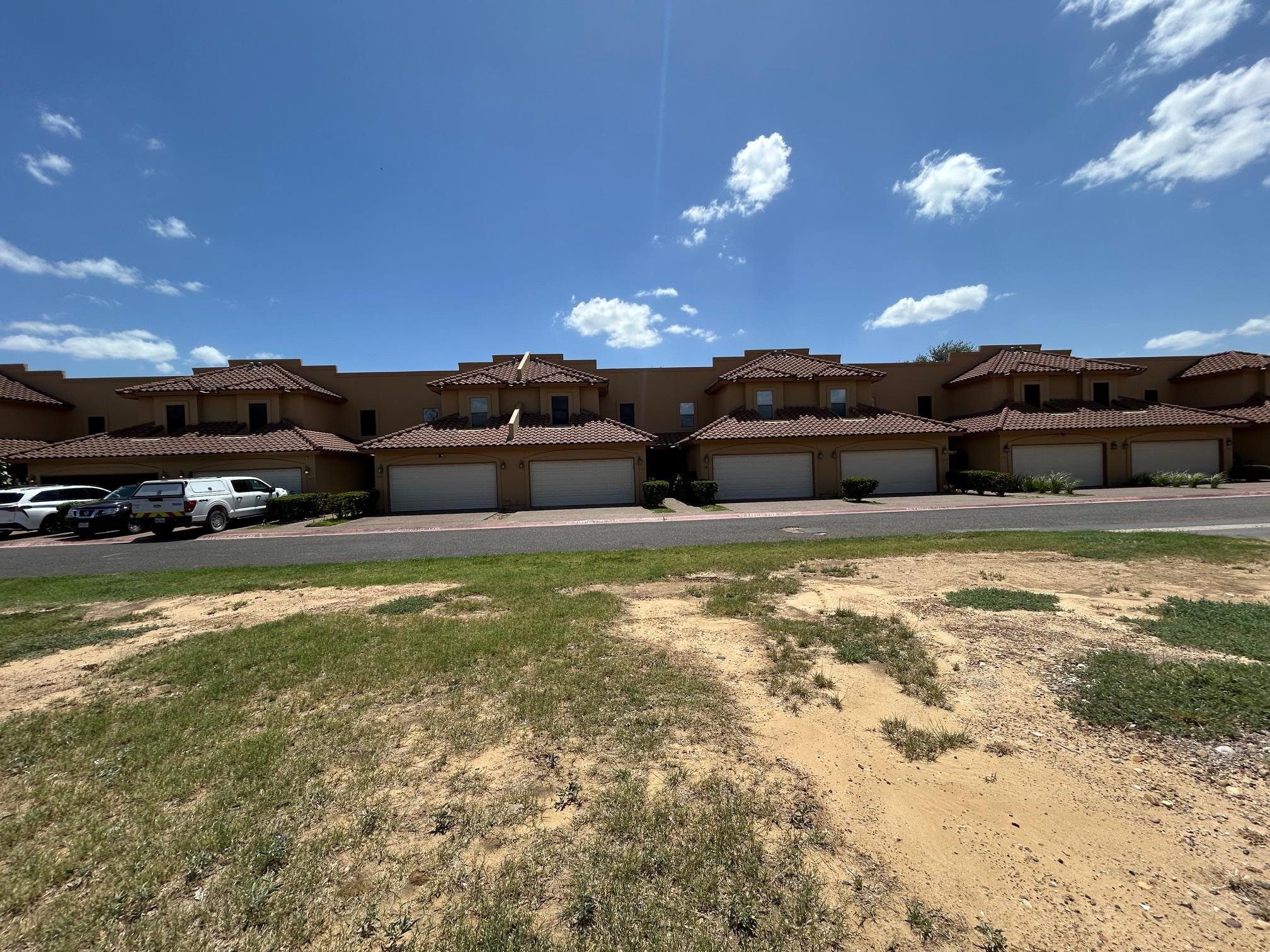 707 St James Dr Property Photo 8