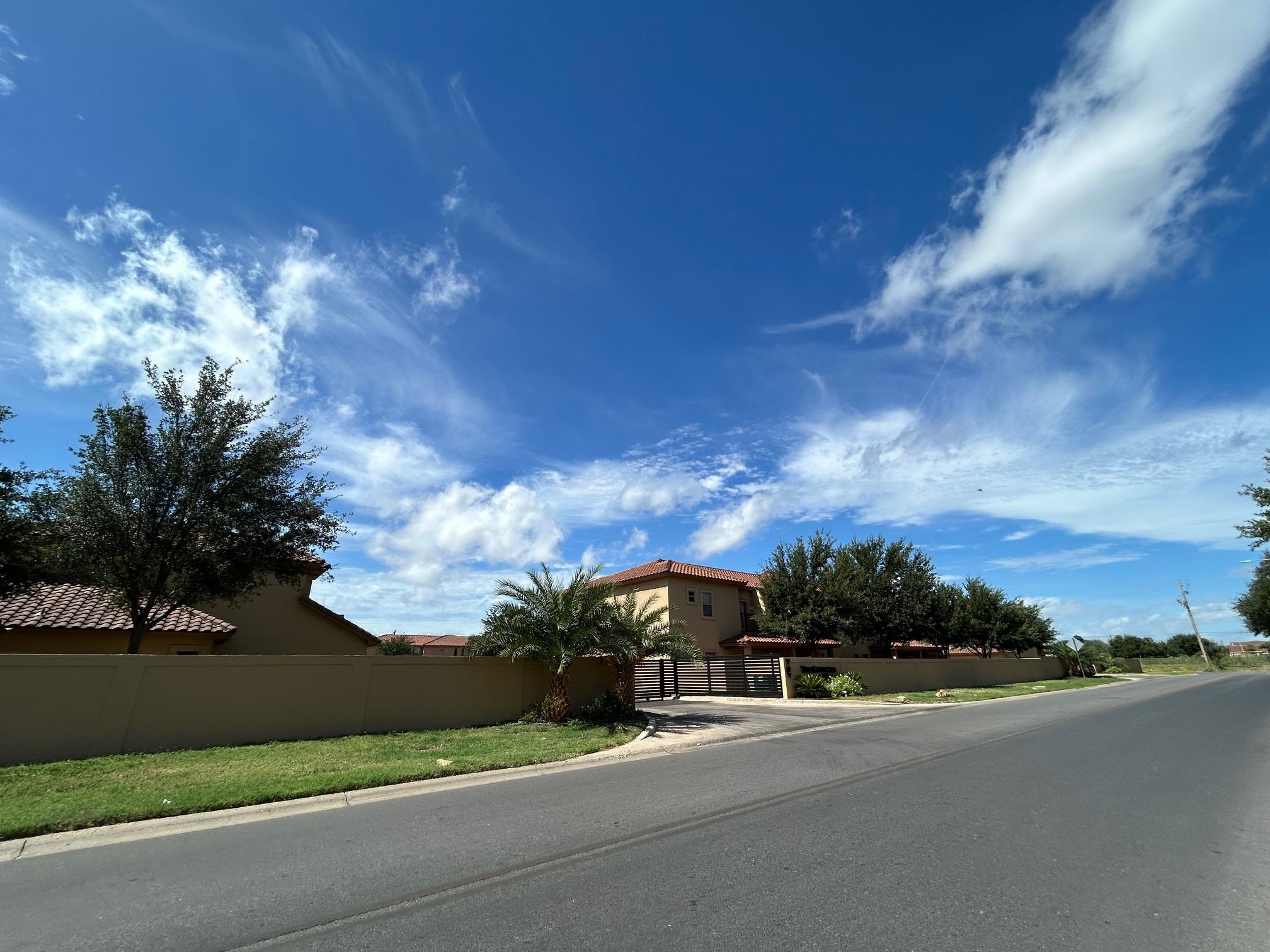 707 St James Dr Property Photo 17