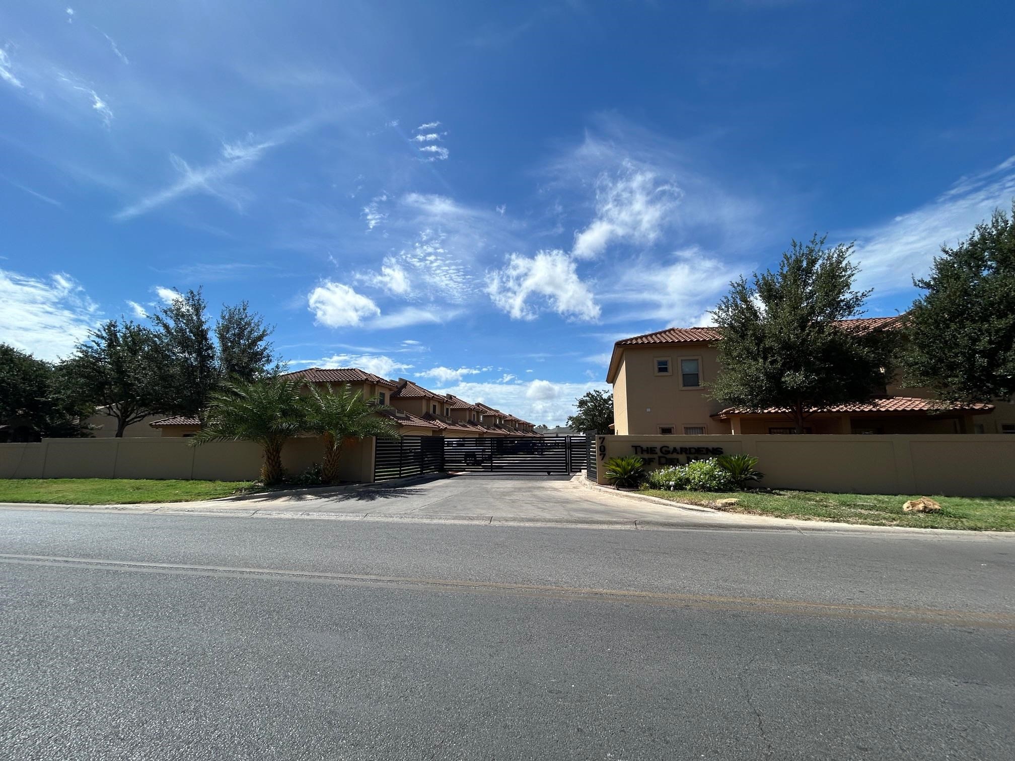 707 St James Dr Property Photo 22
