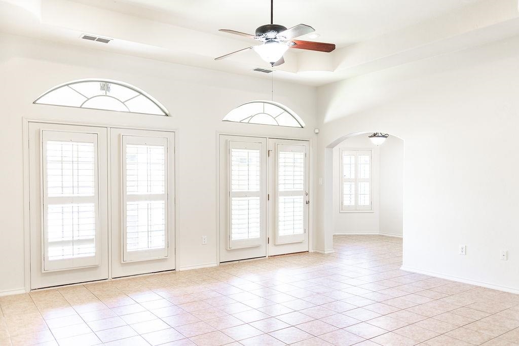 10529 Bear Creek Dr Property Photo 3
