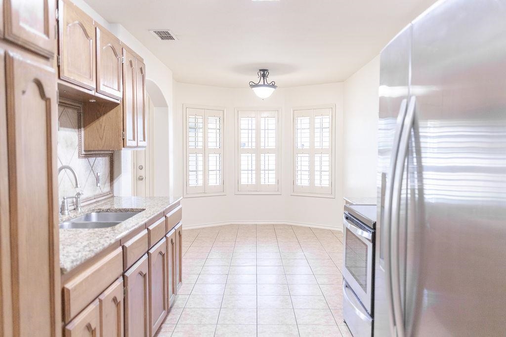 10529 Bear Creek Dr Property Photo 4
