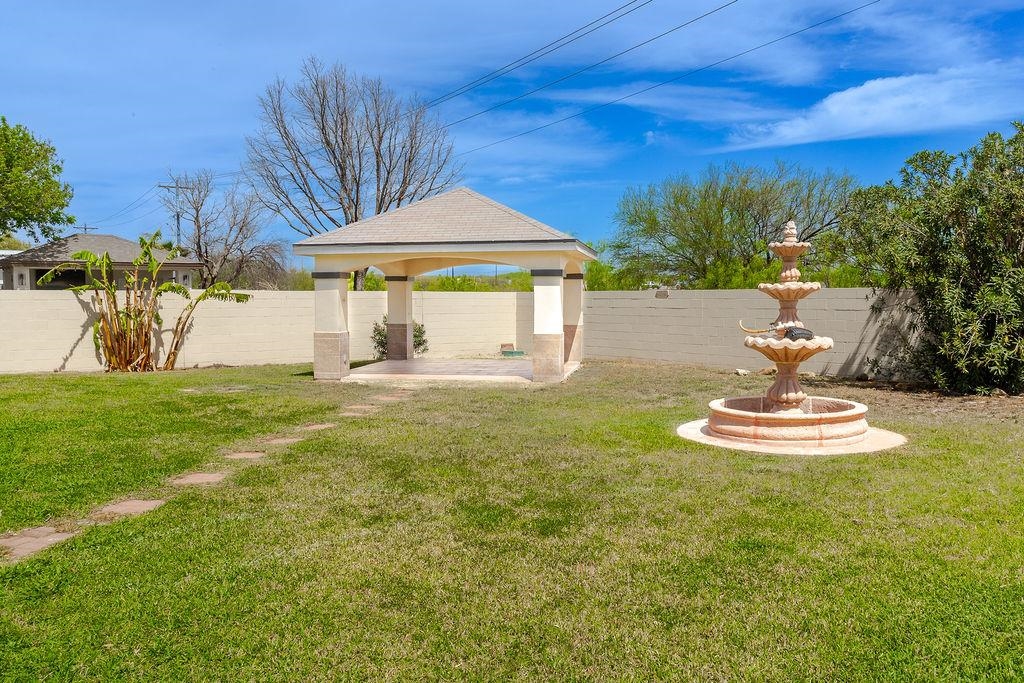 10529 Bear Creek Dr Property Photo 18