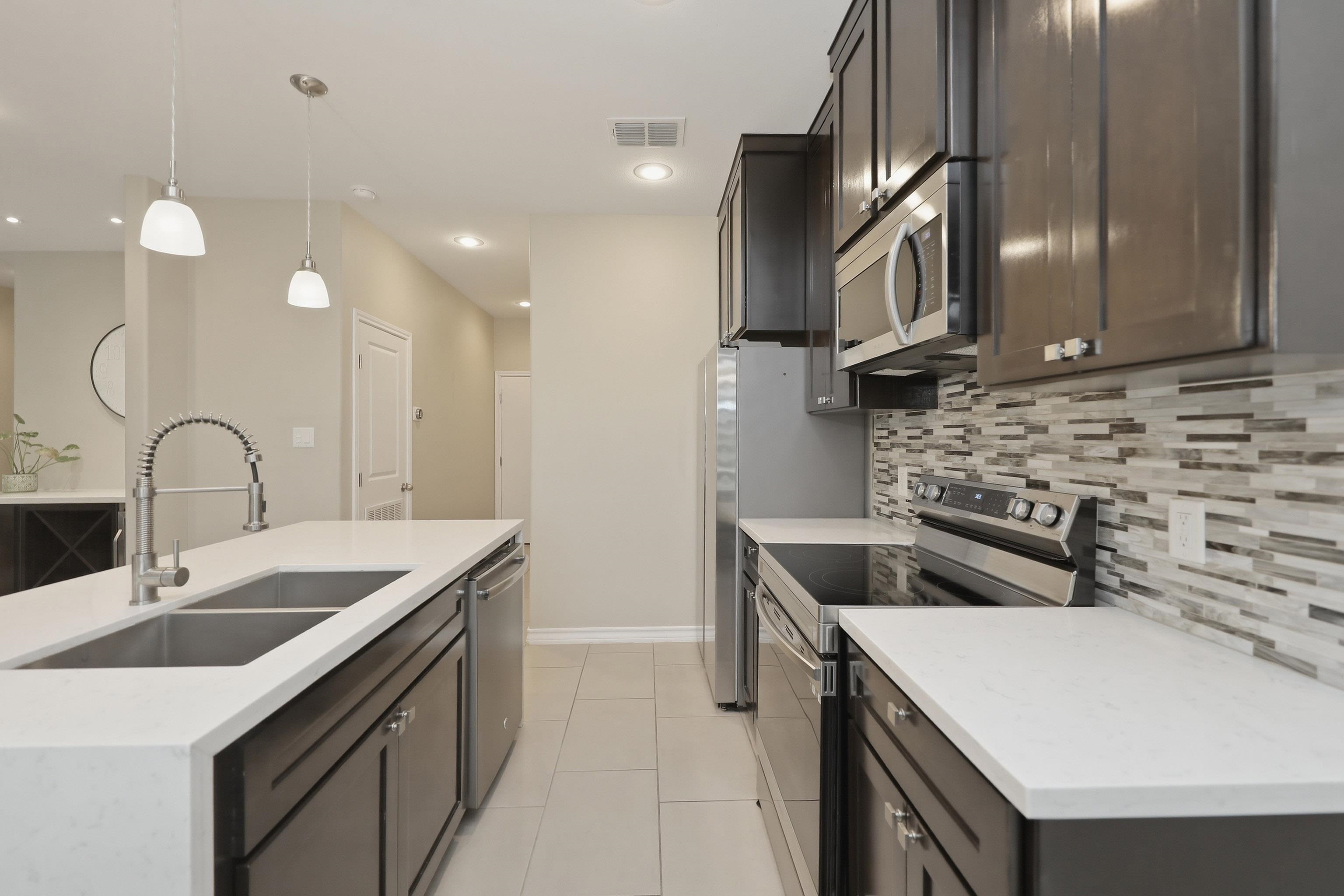 7915 Elka Lp Property Photo 14