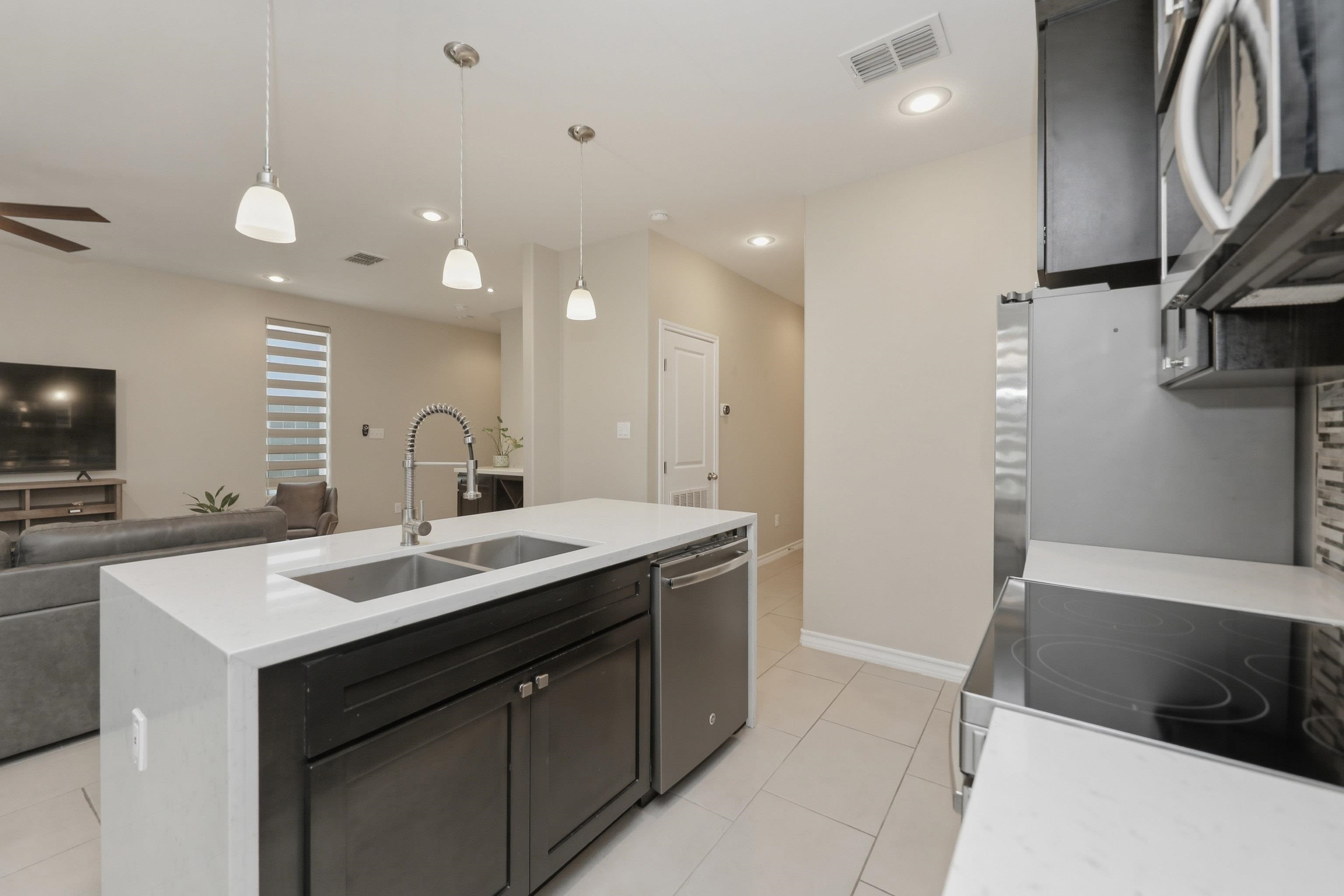 7915 Elka Lp Property Photo 15