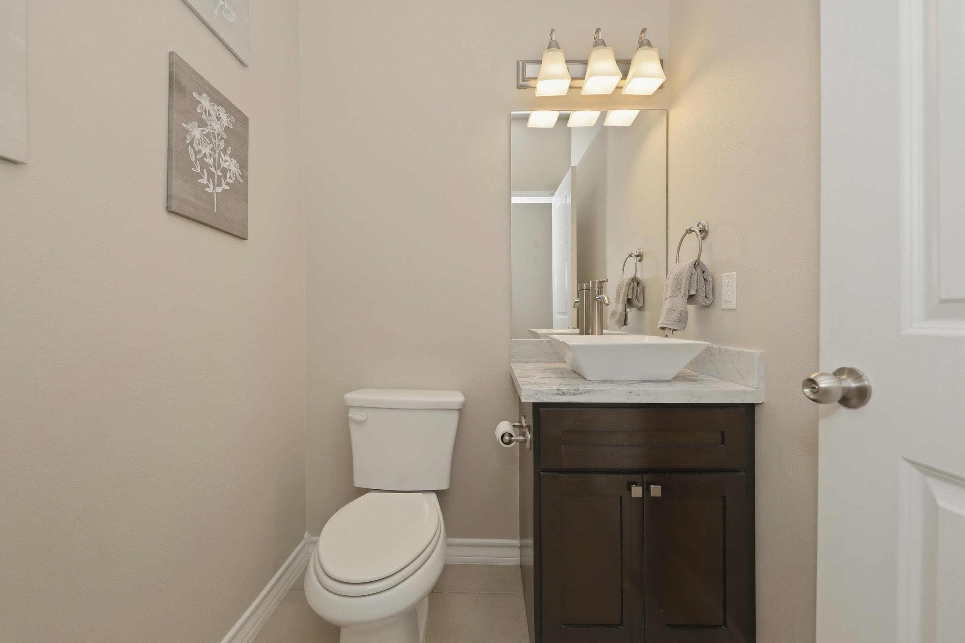 7915 Elka Lp Property Photo 18