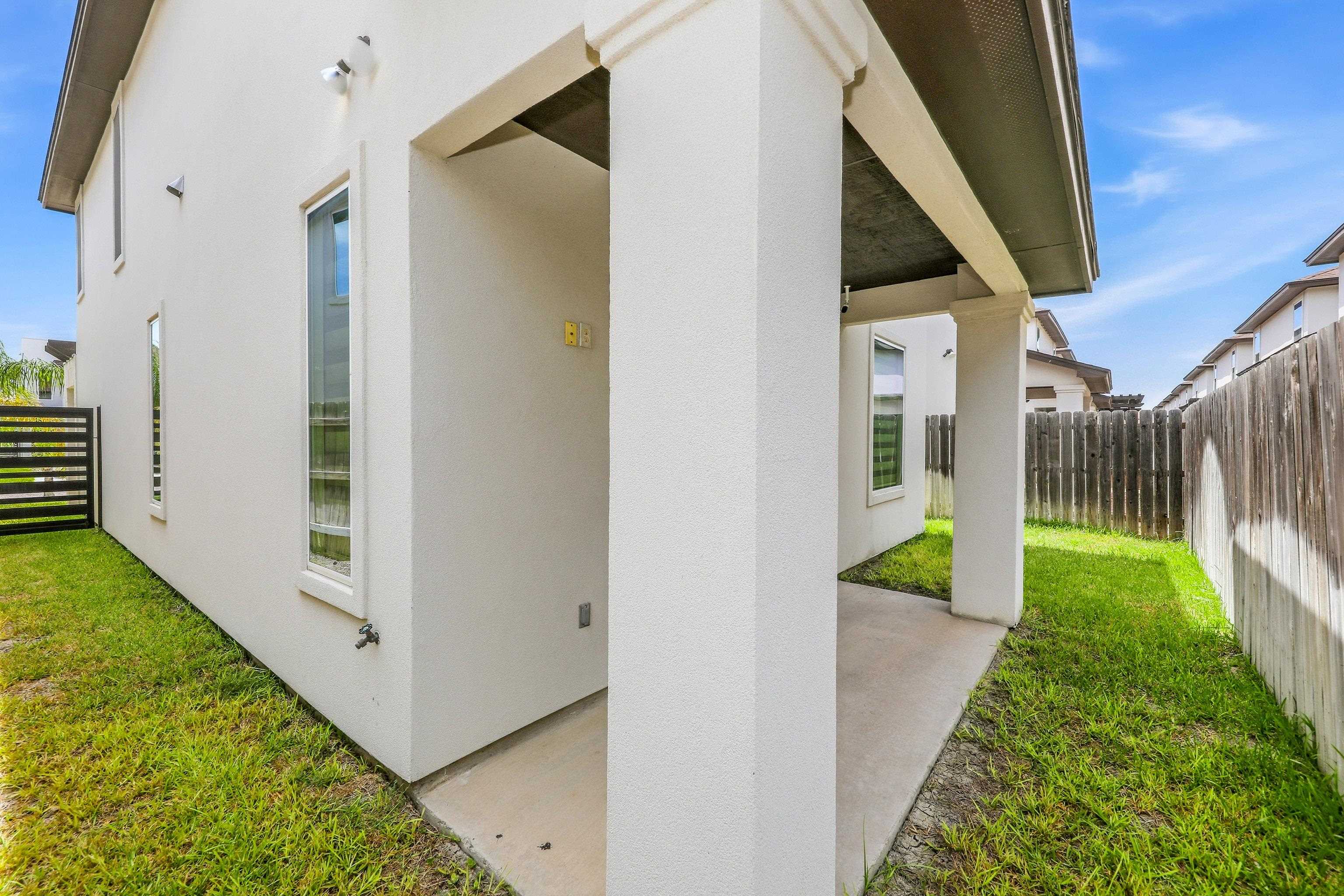 7915 Elka Lp Property Photo 31