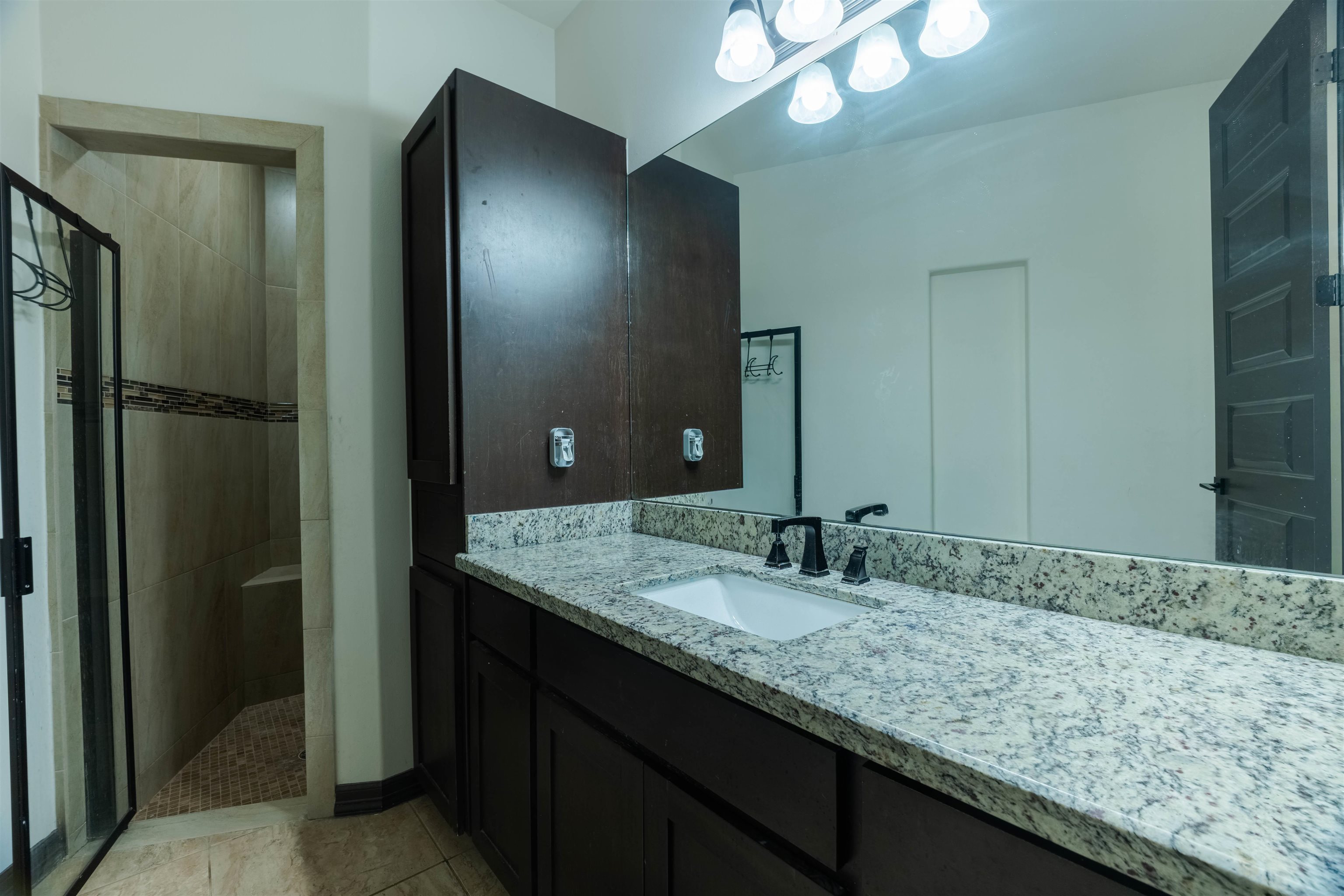 104 Chisos Oak Dr Property Photo 25