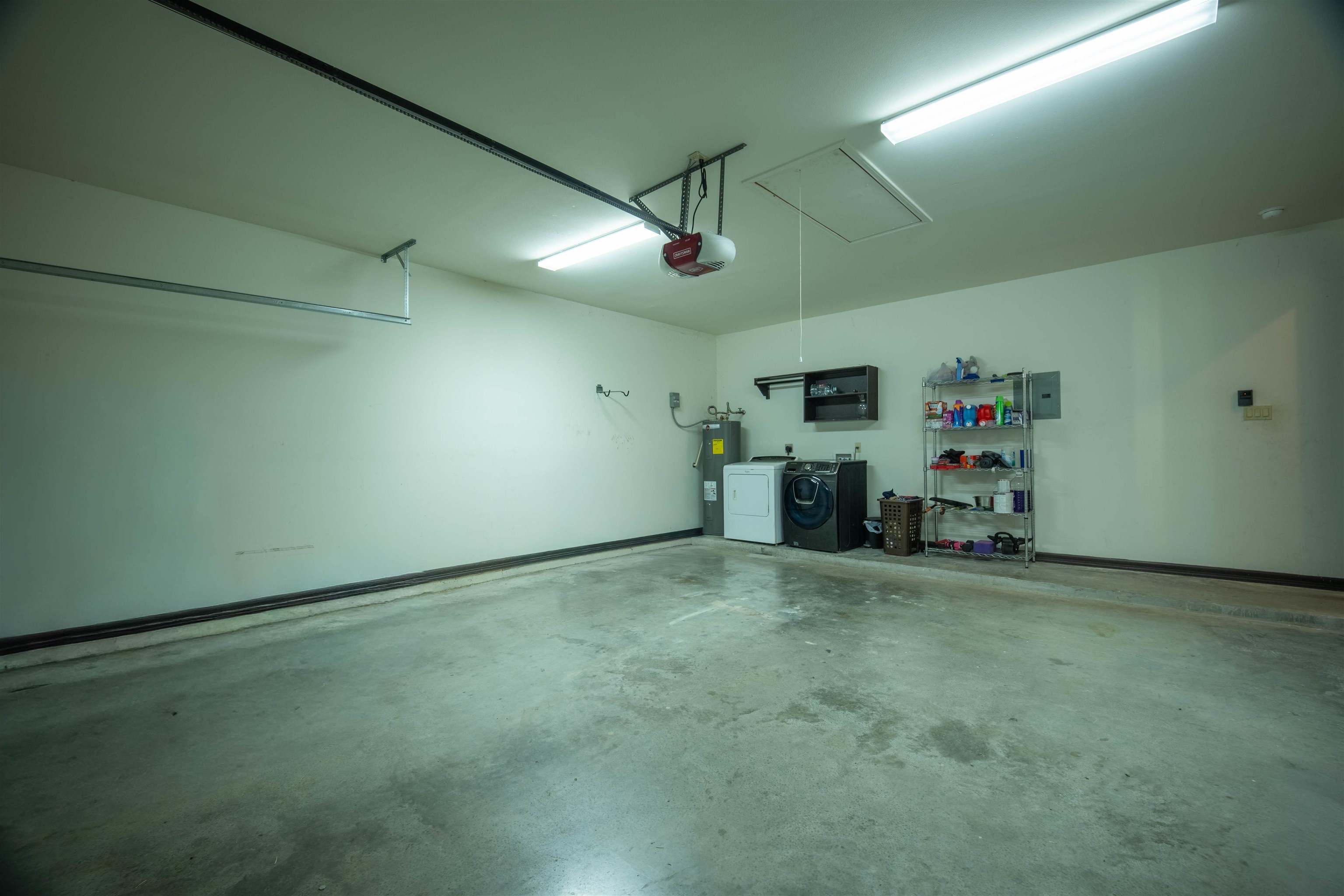 104 Chisos Oak Dr Property Photo 32