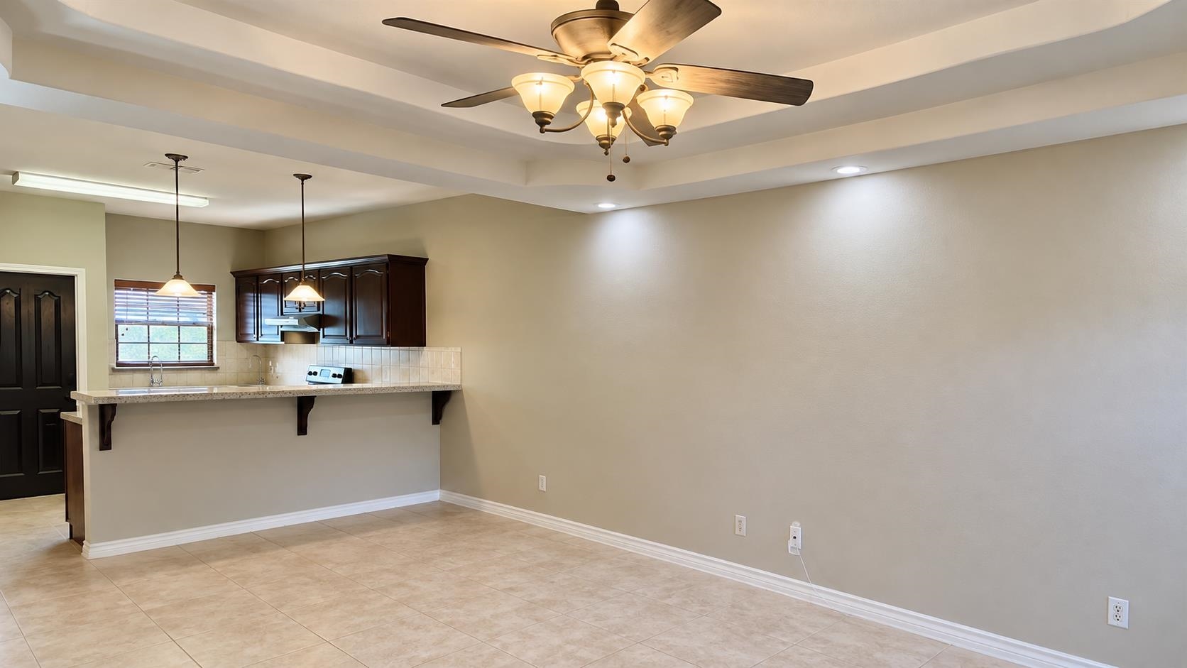 9811 Sterling Lp 101 Property Photo 3