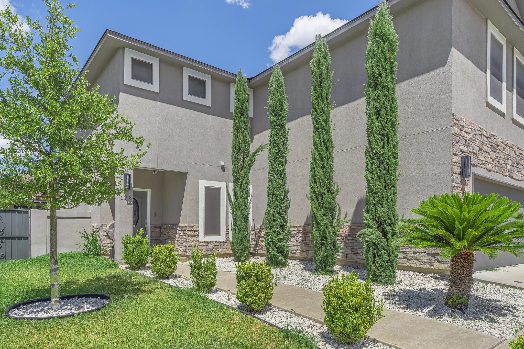 126 Guanajuato Dr. Property Photo 3
