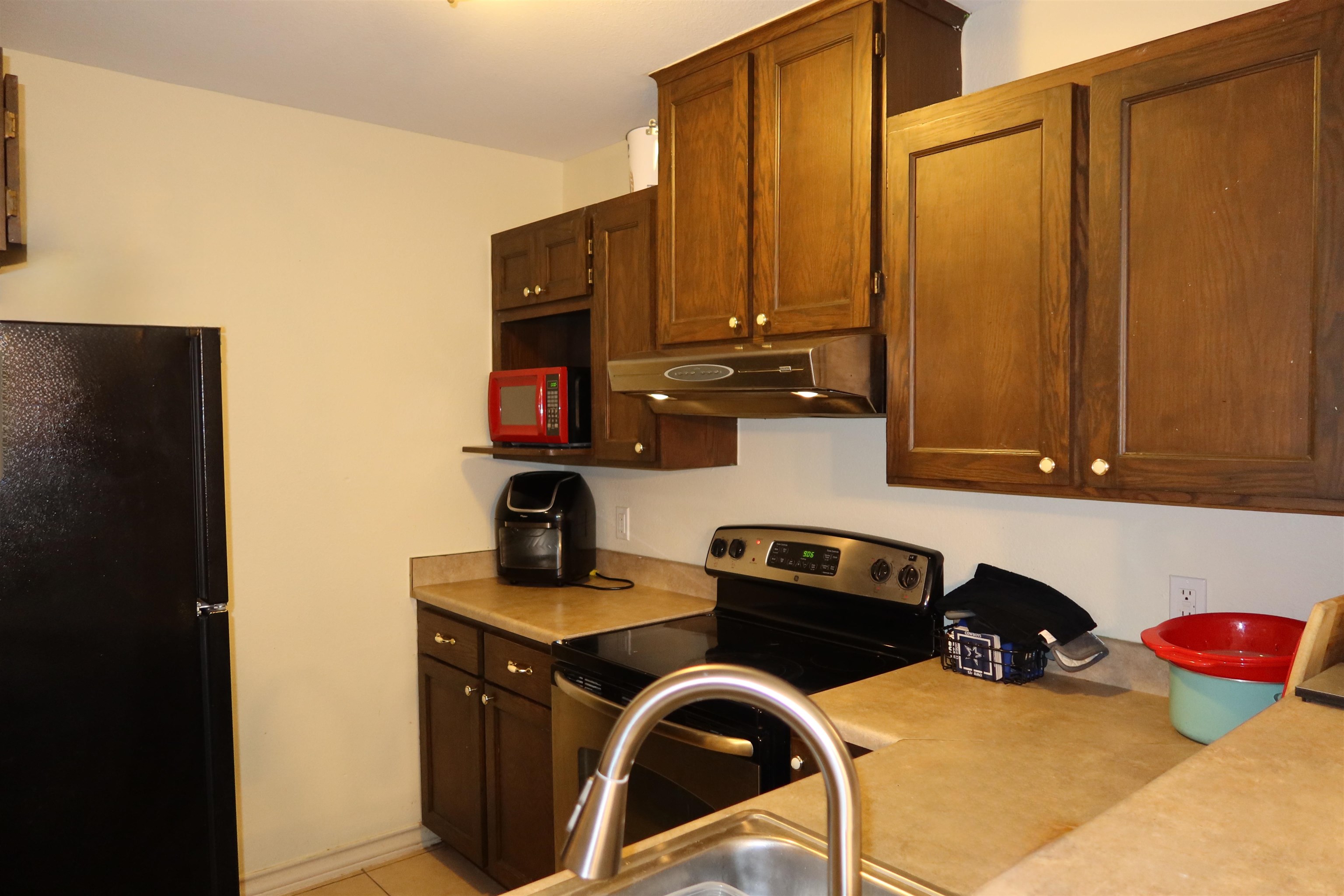 6408 Candela Dr Property Photo 5