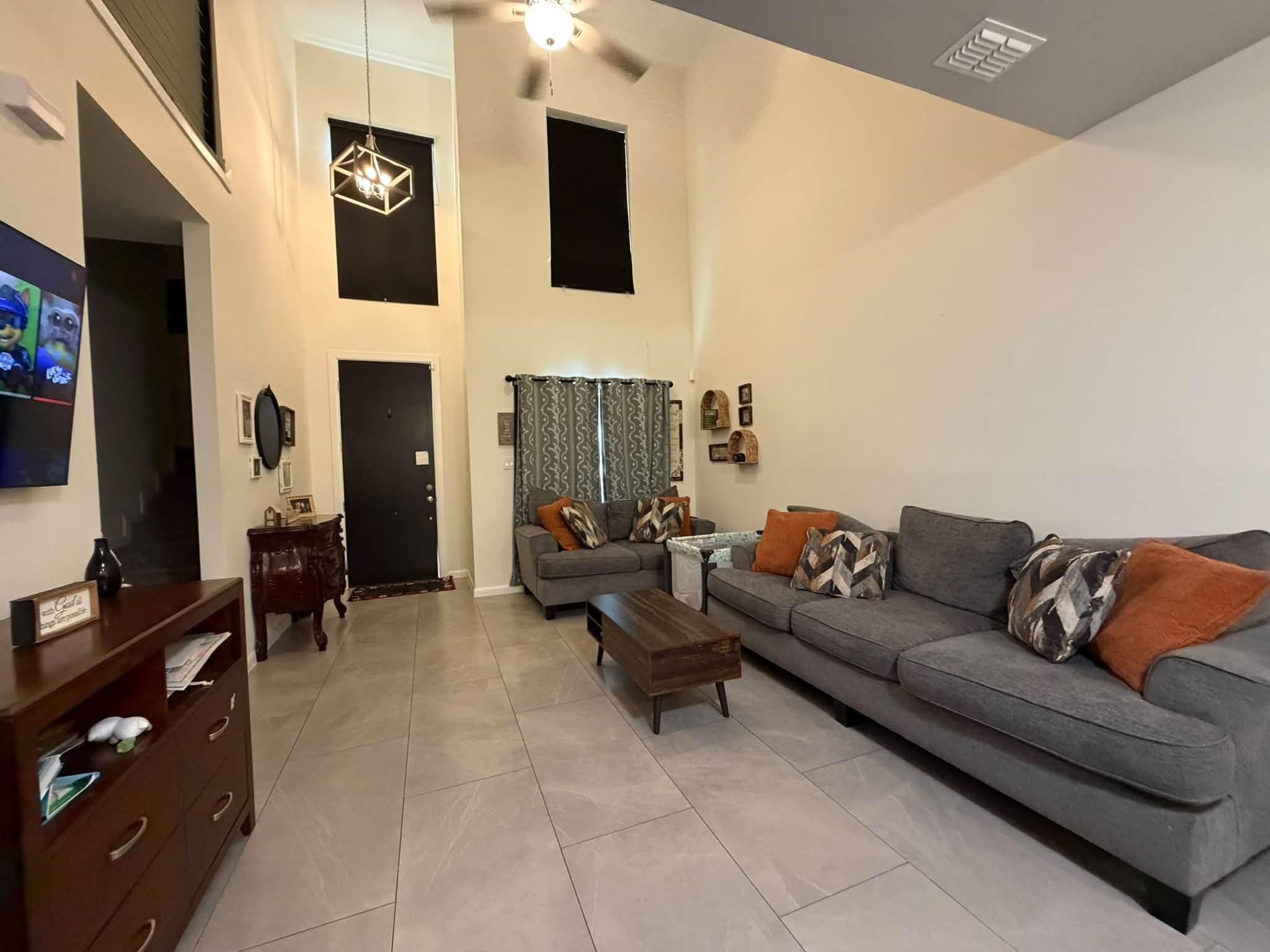 5423 Capilla St. Property Photo 4