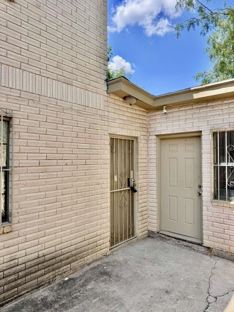 1010 Reynolds St 5 Property Photo 2