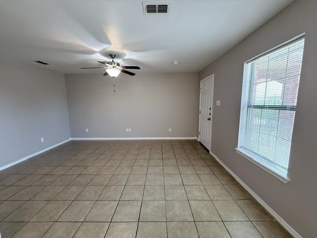 902 Laredo St #4 Property Photo 7