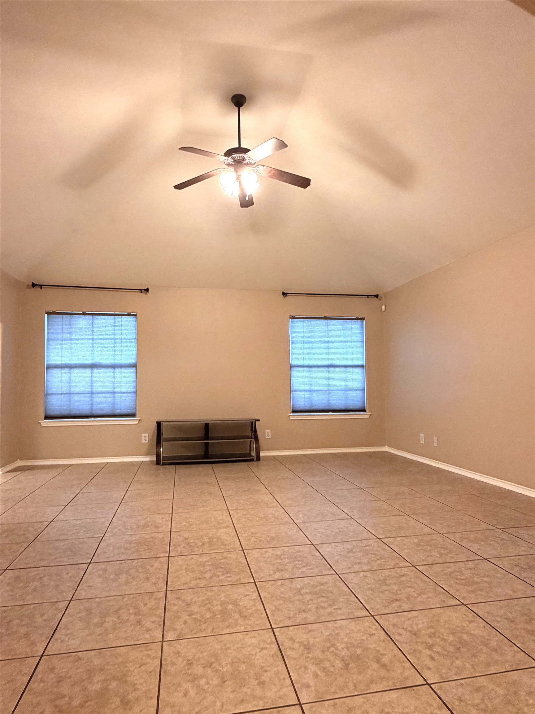 3218 Imperial Dr Property Photo 7