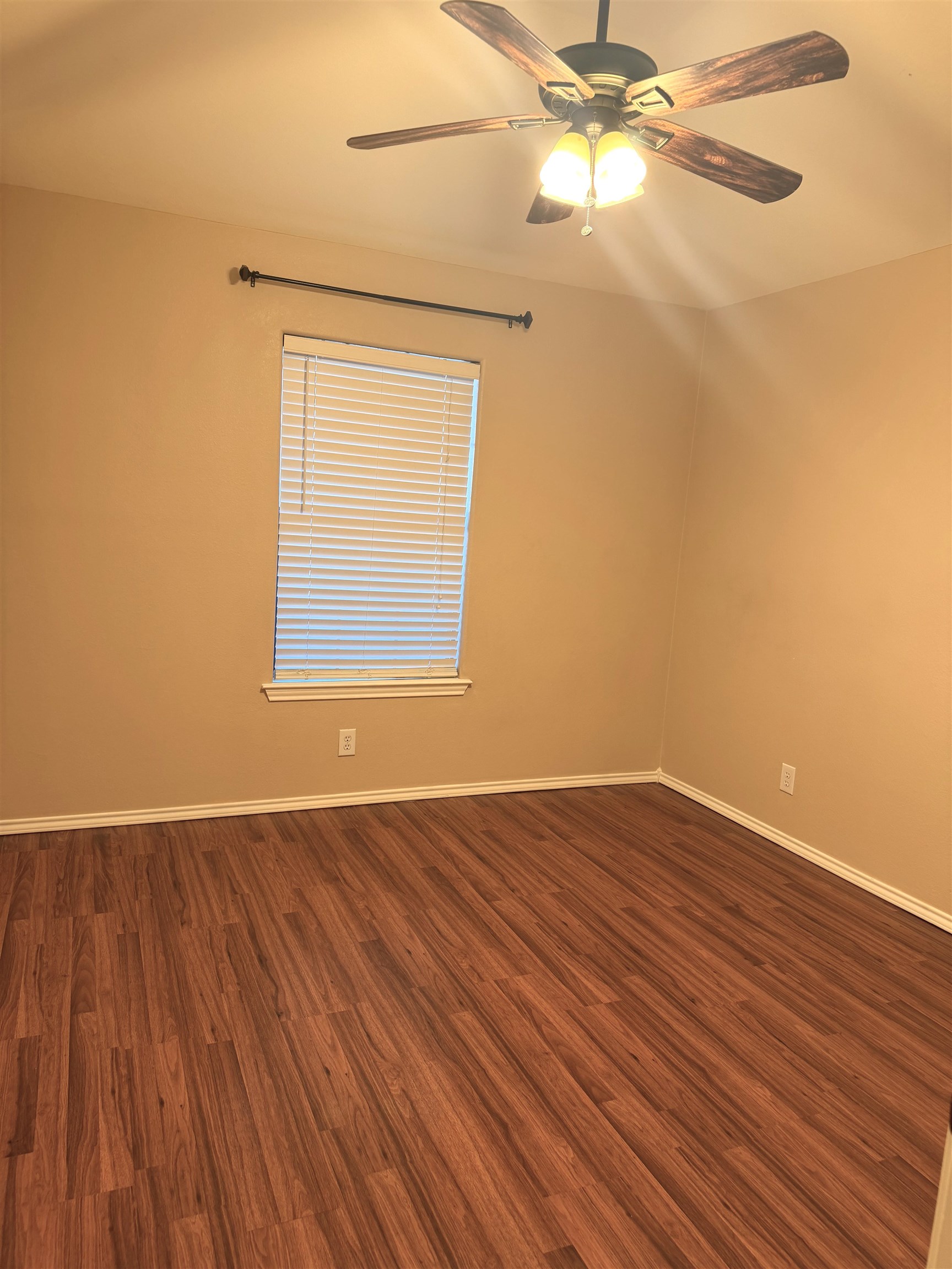 3218 Imperial Dr Property Photo 27