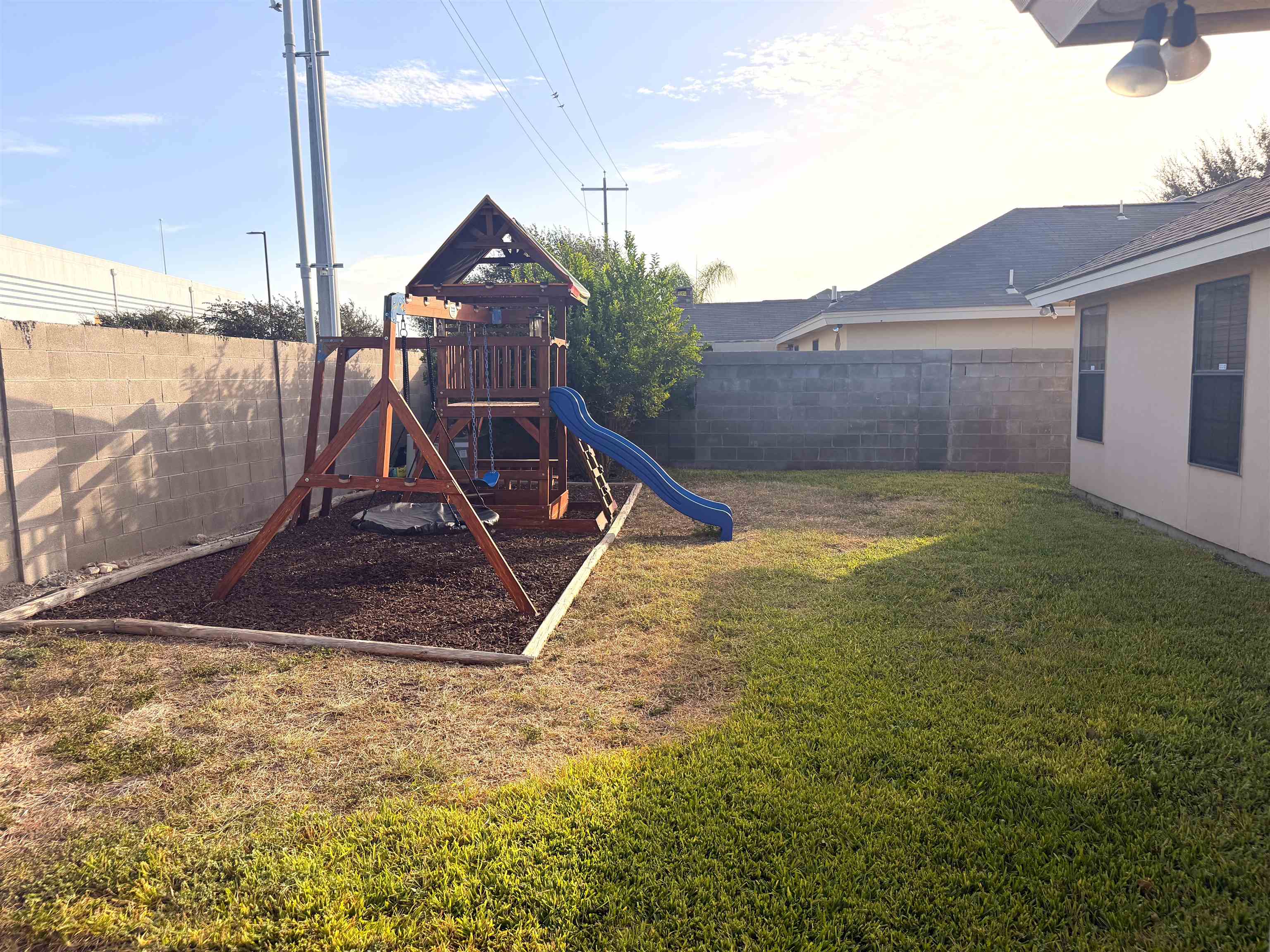 3218 Imperial Dr Property Photo 33