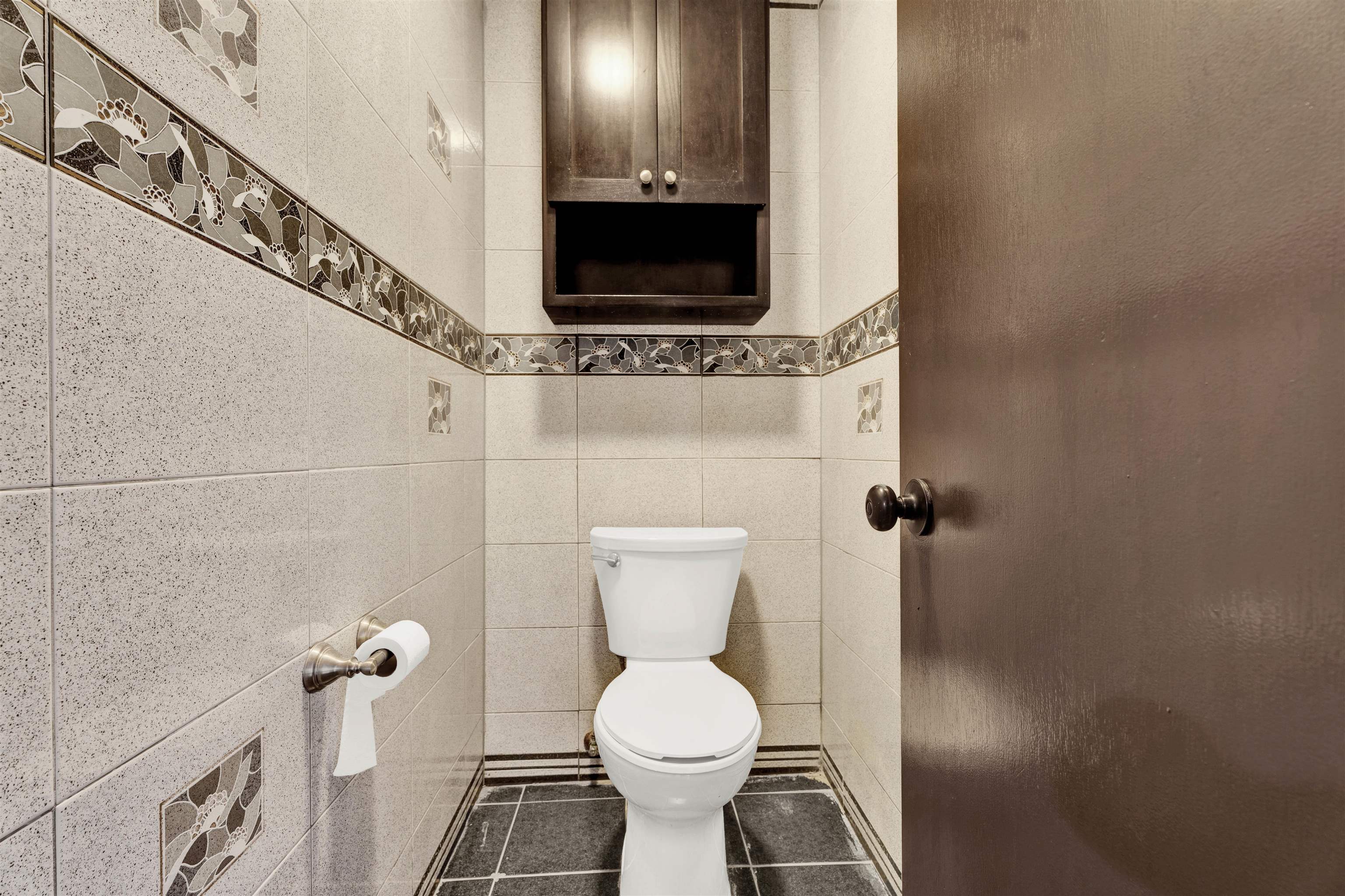 216 Century Blvd Property Photo 7