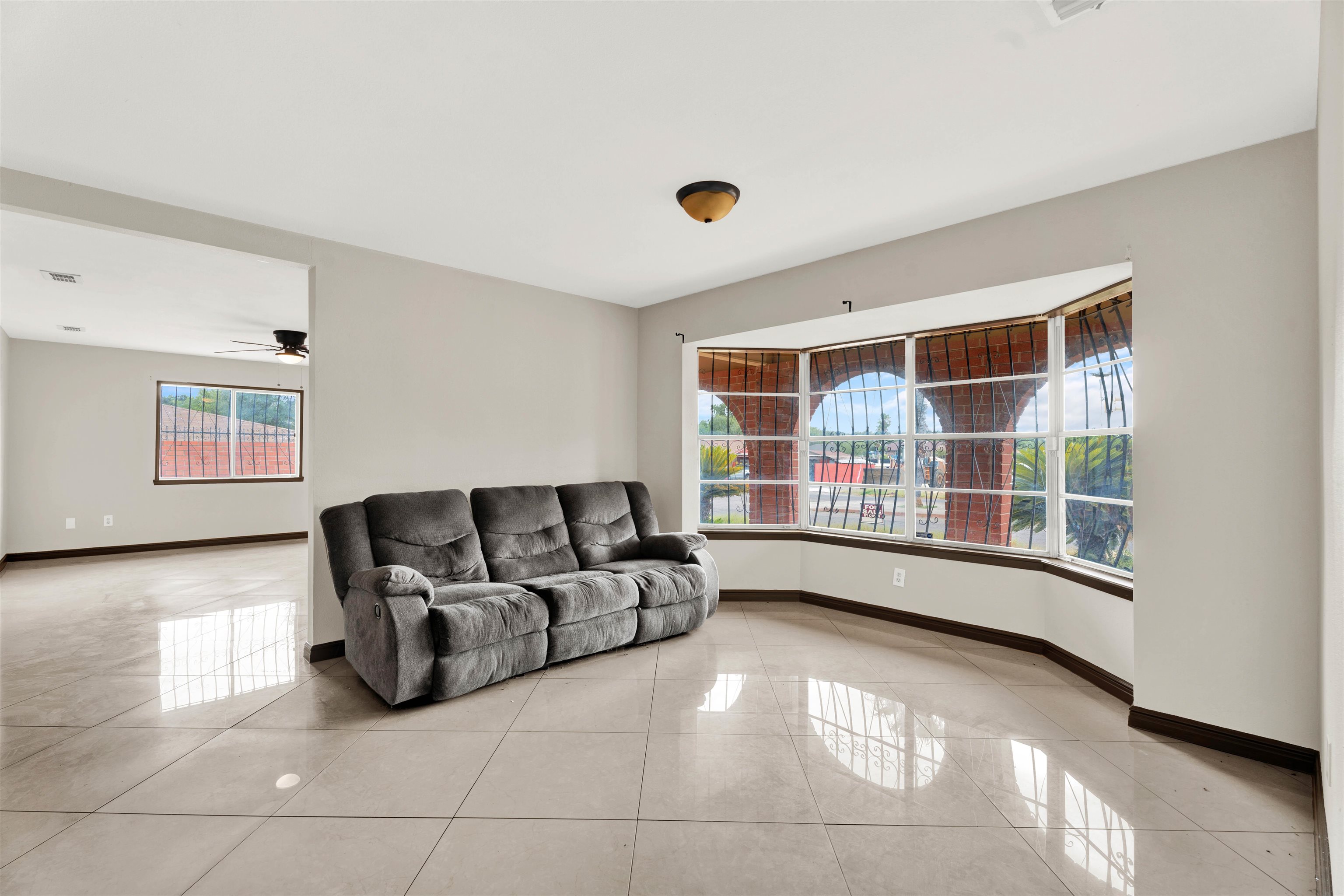 216 Century Blvd Property Photo 10