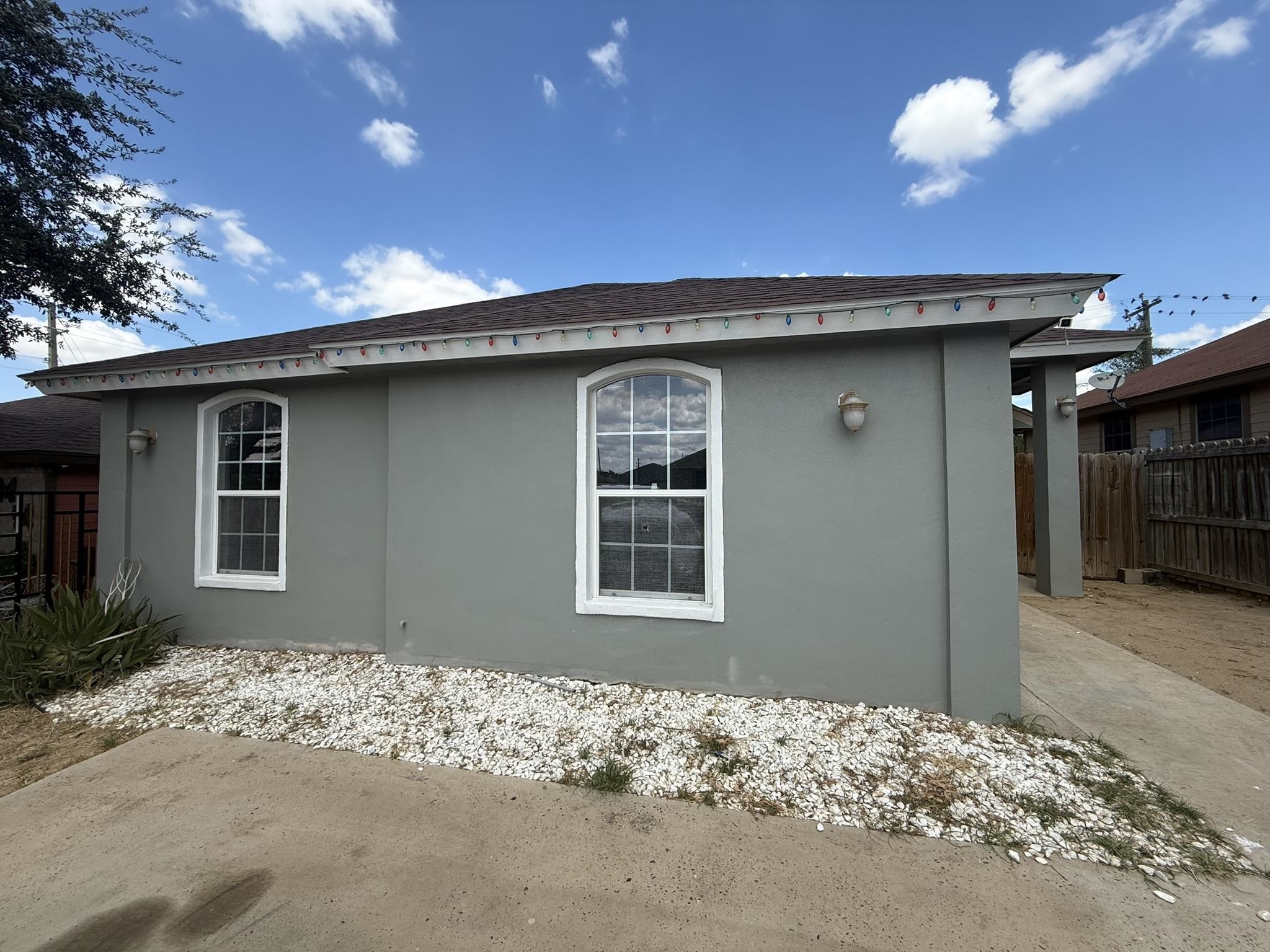 504 Viviana Cts Property Photo 3