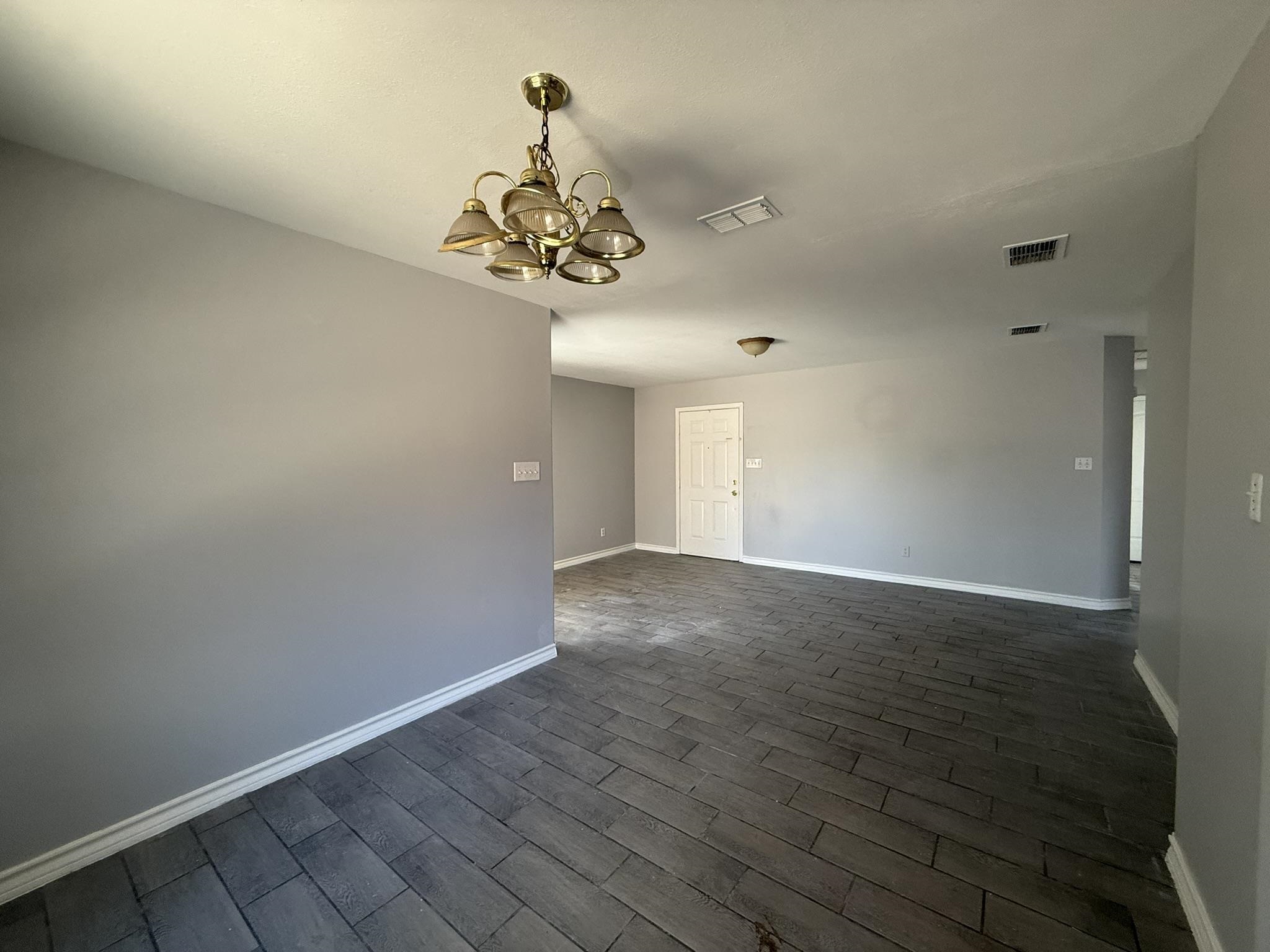 504 Viviana Cts Property Photo 17