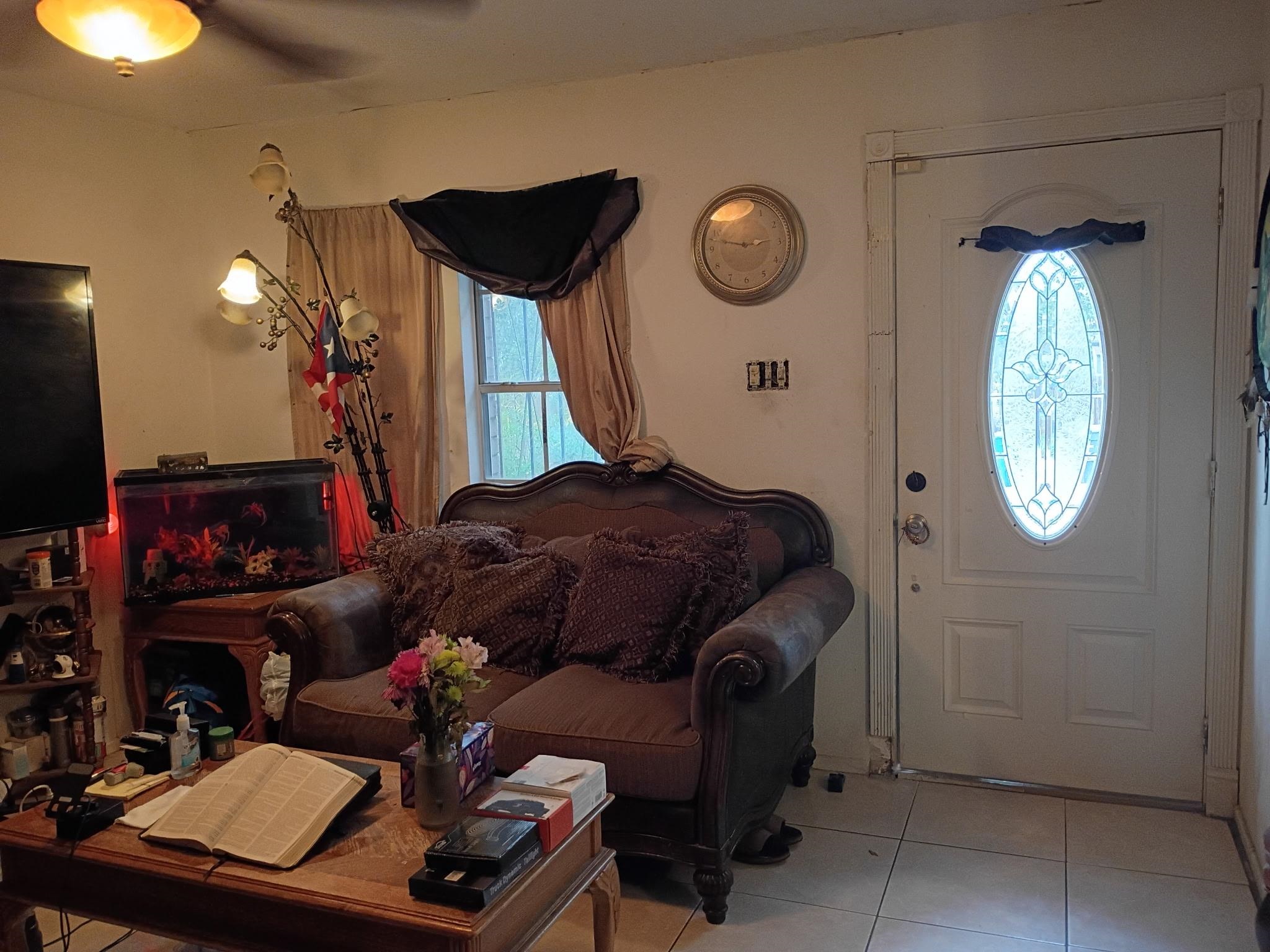 1016 N Lost Creek Lp Property Photo 3