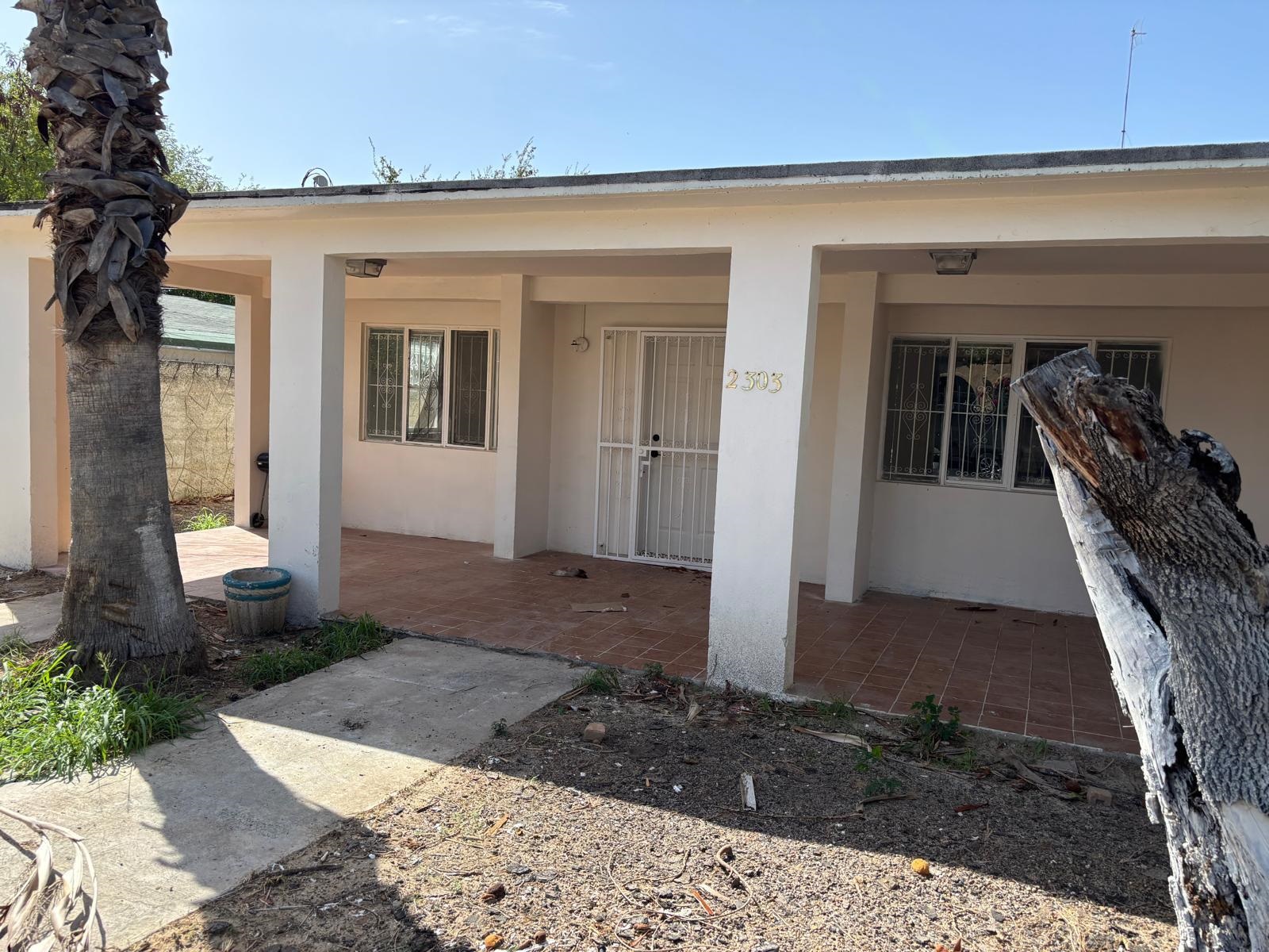 2303 Chacon St Property Photo 2