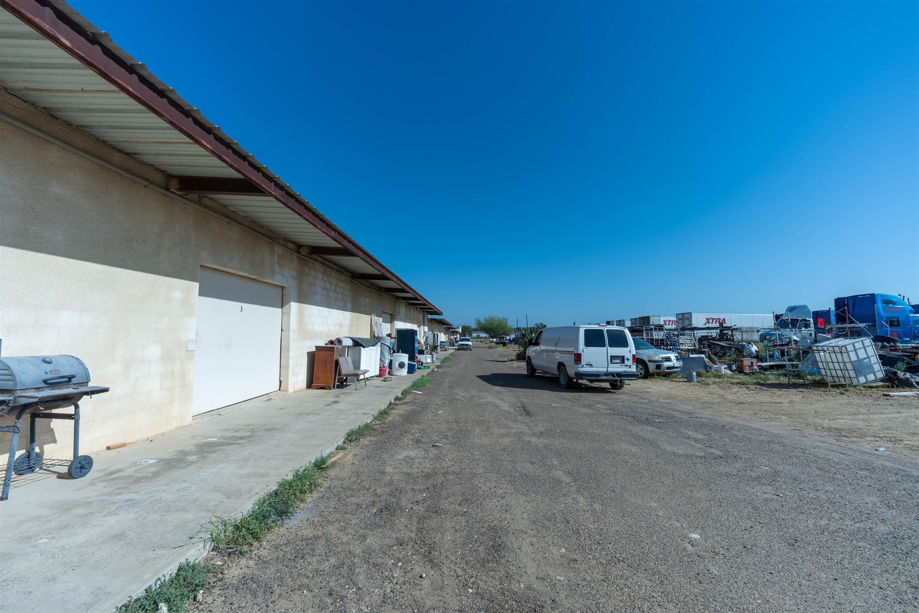 5511 E Saunders St Property Photo 4