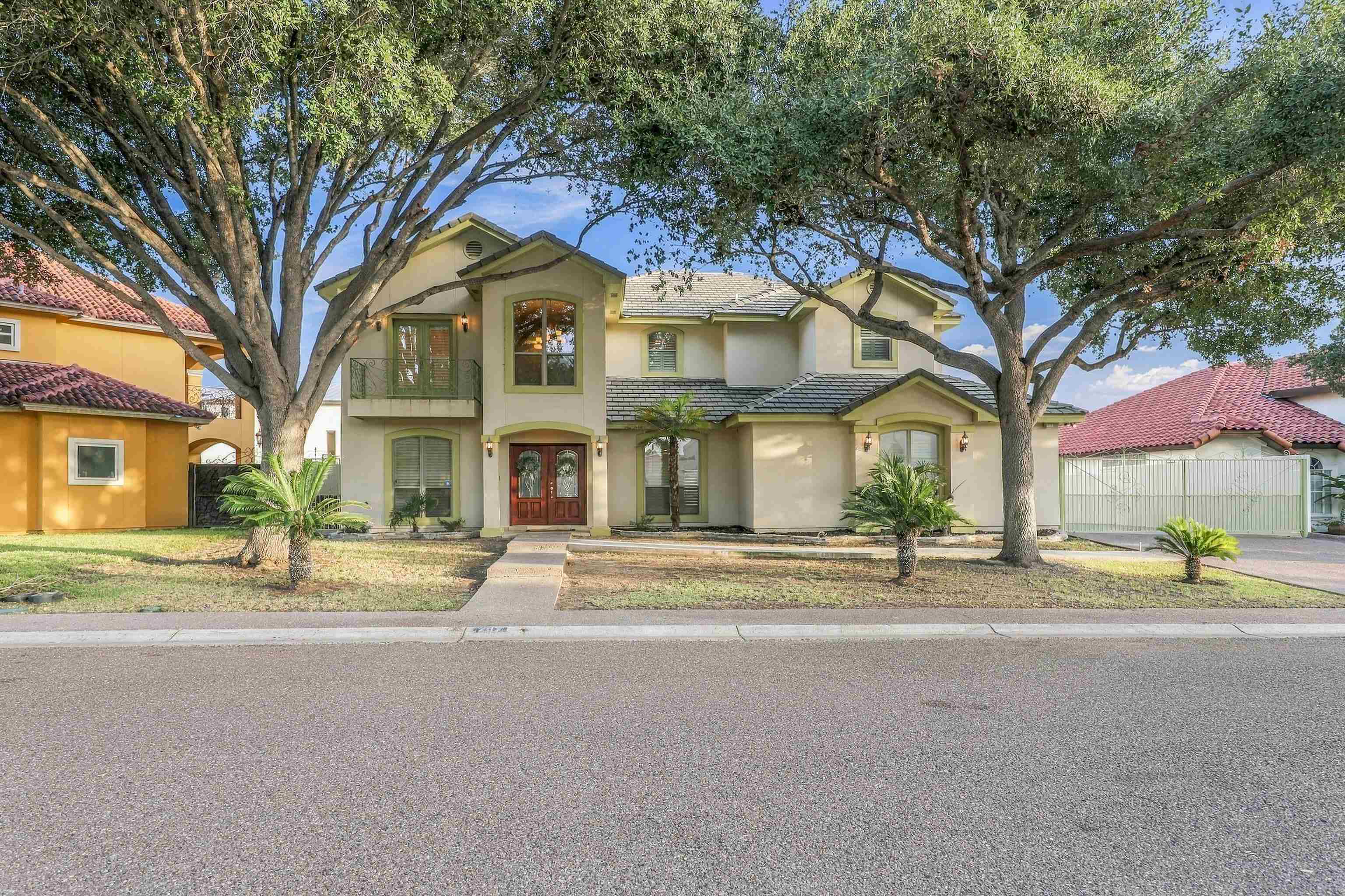 203 Lake Lugano Rd Property Photo 1