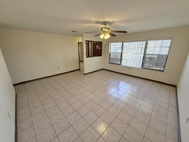 1817 E Lyon St Property Photo 4