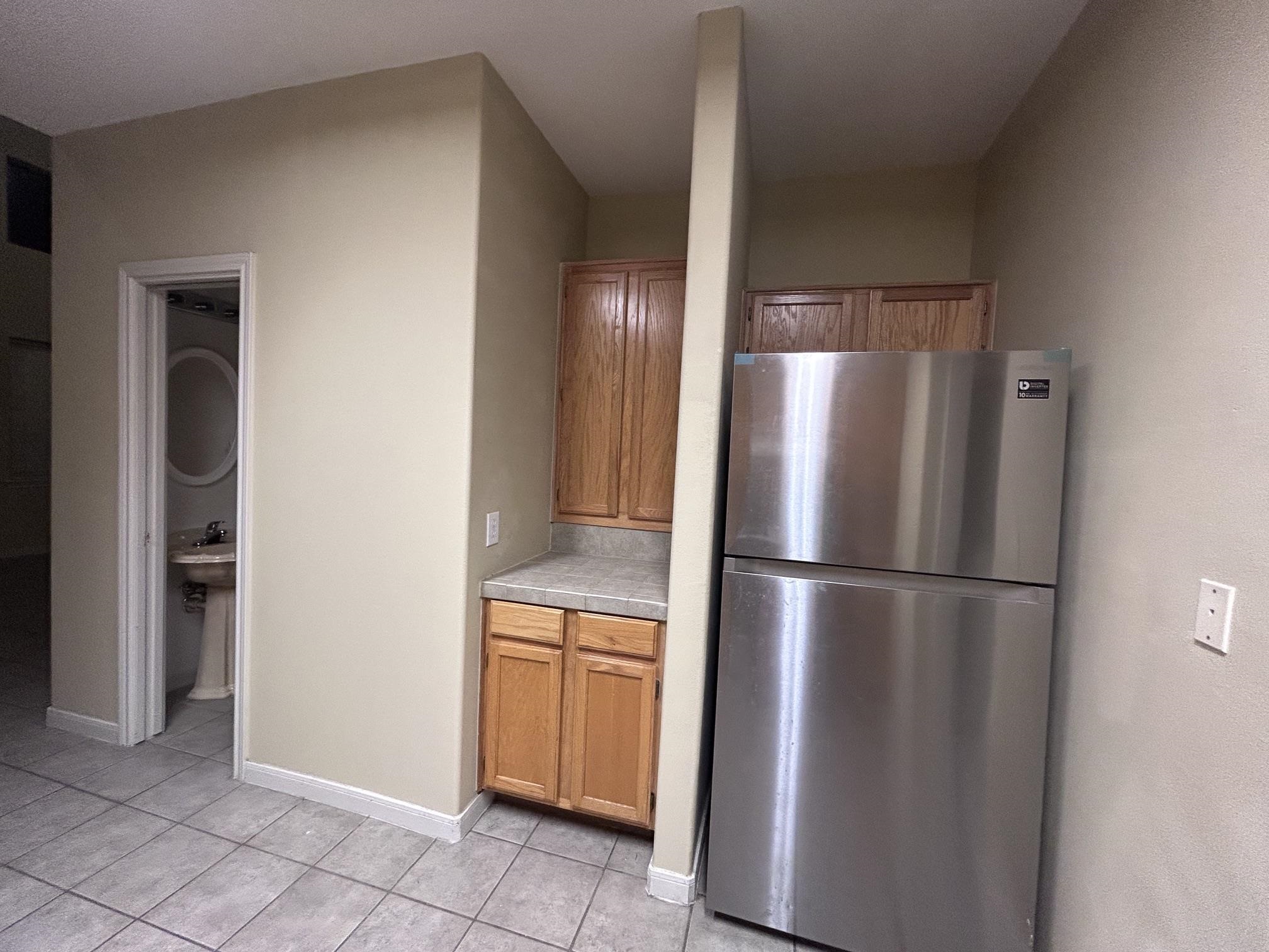 2445 Monarch Dr 301 Property Photo 7