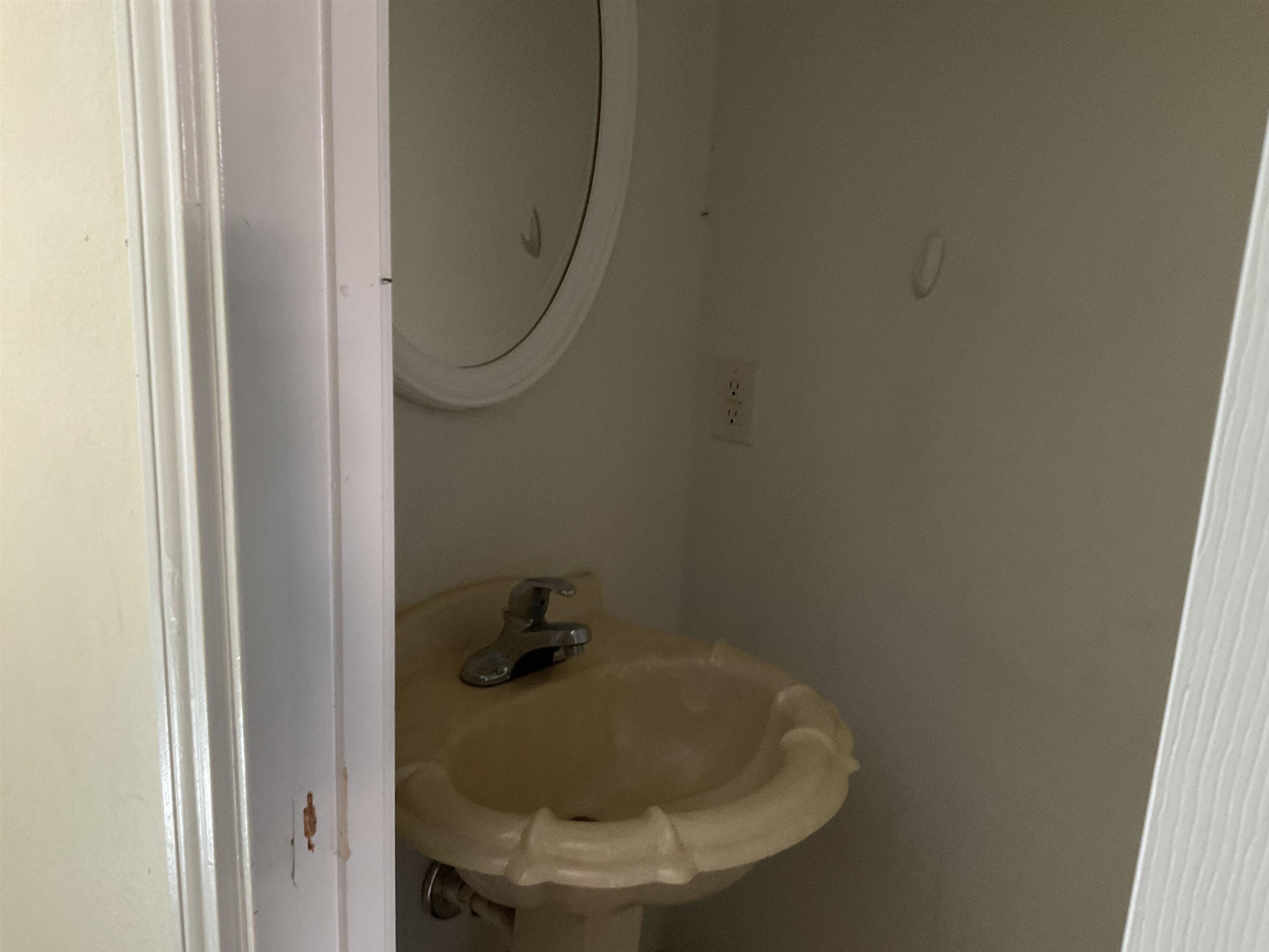 2445 Monarch Dr 301 Property Photo 13