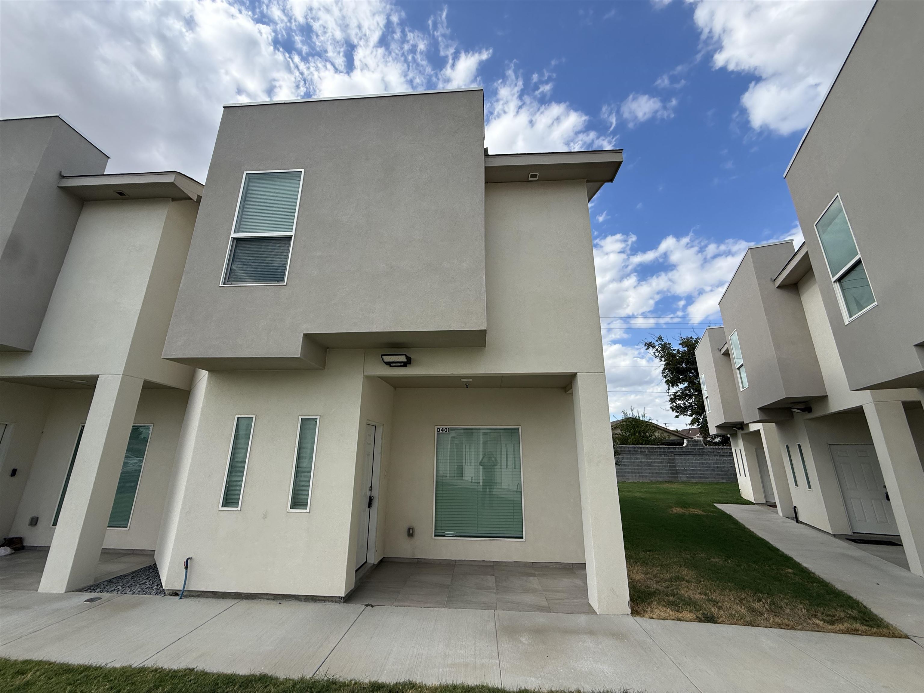 504 Gale Ct D401 Property Photo 1