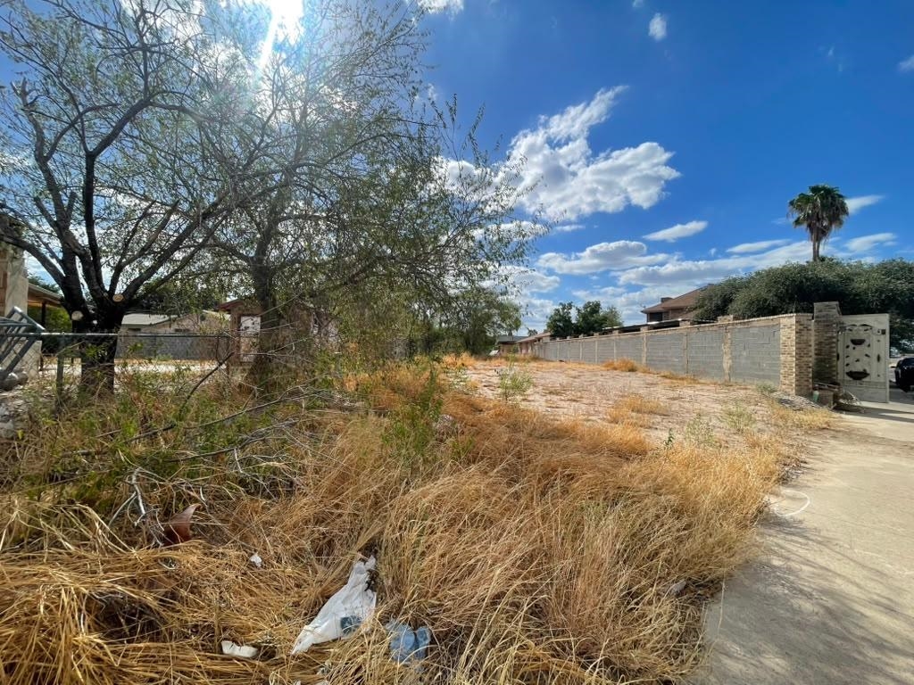 99 Prada-machin Dr Property Photo 3