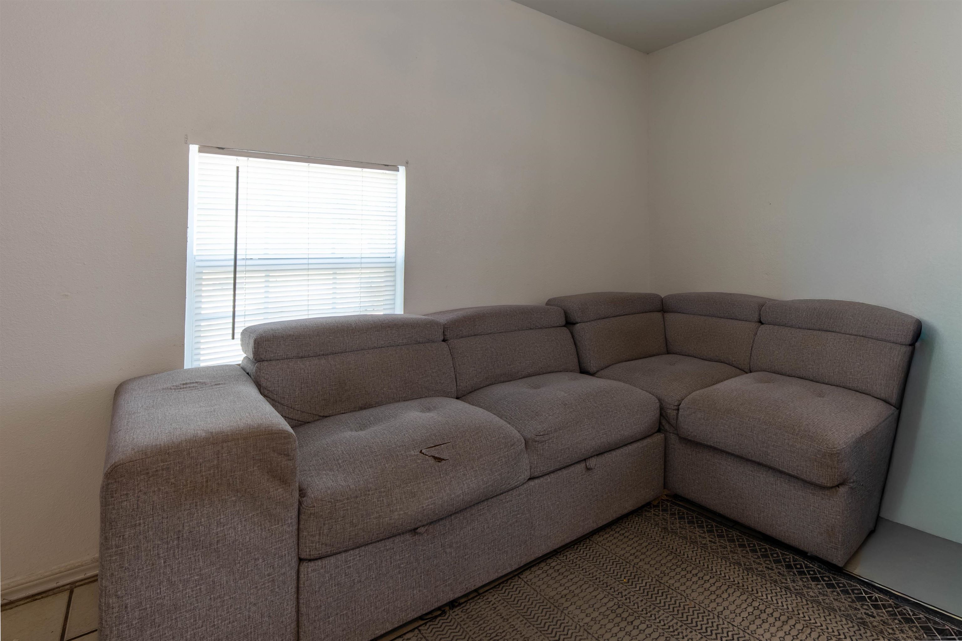 101 Chihuahua St Property Photo 5