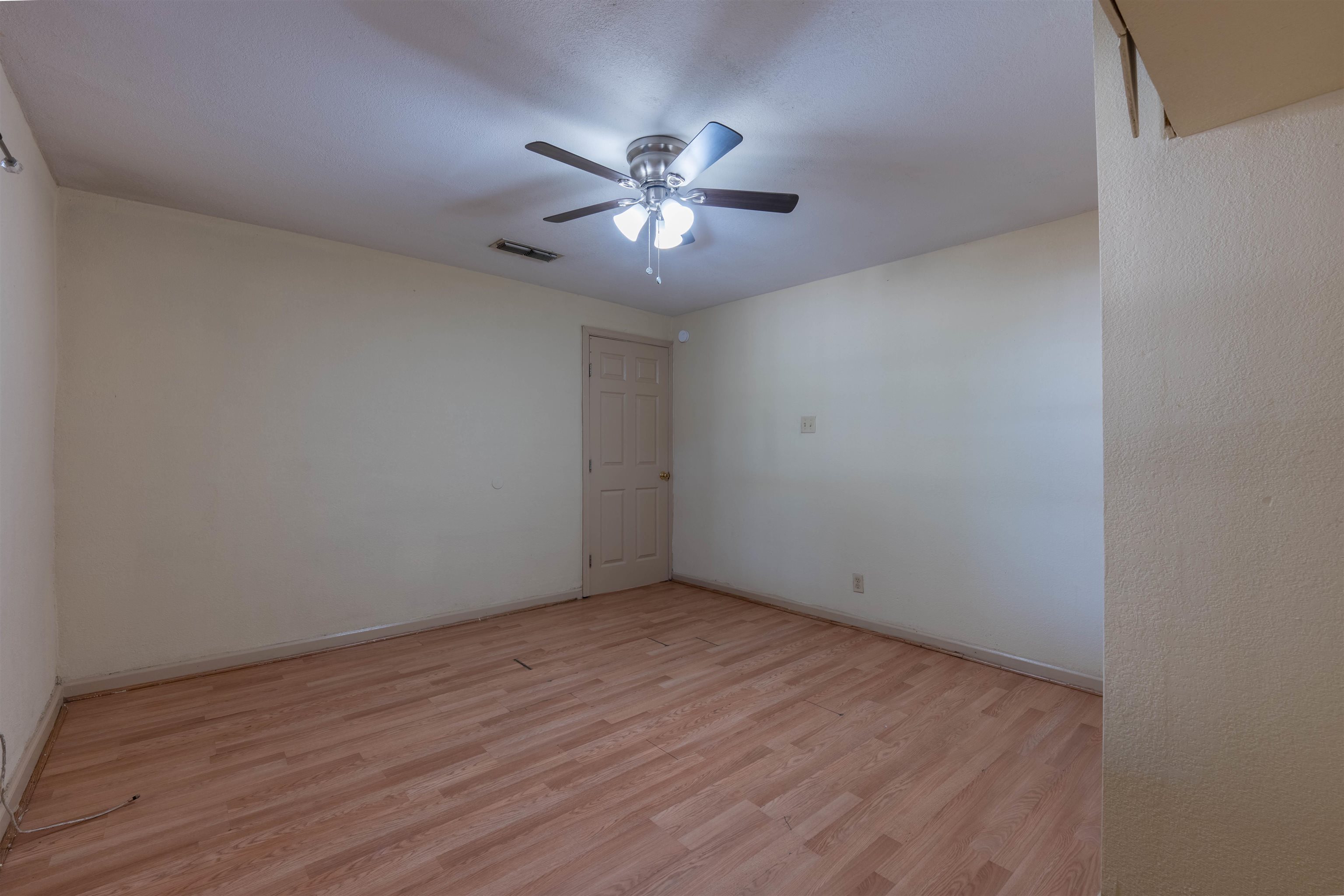 102 Chihuahua St Property Photo 14