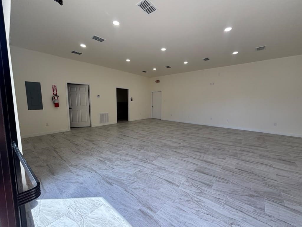 1113 San Bernardo Ave Property Photo 5
