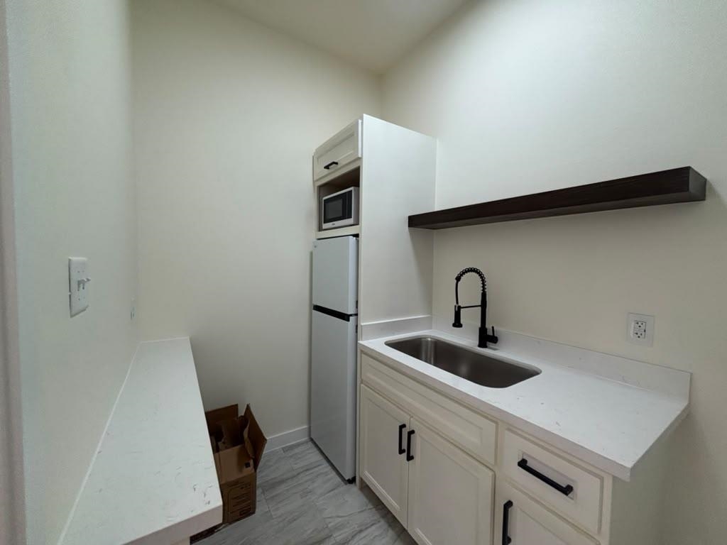1113 San Bernardo Ave Property Photo 10