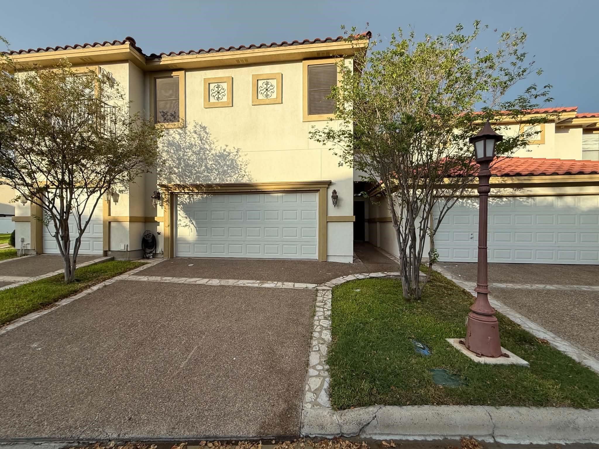 7212 Lake Victoria Rd 7212 Property Photo 1