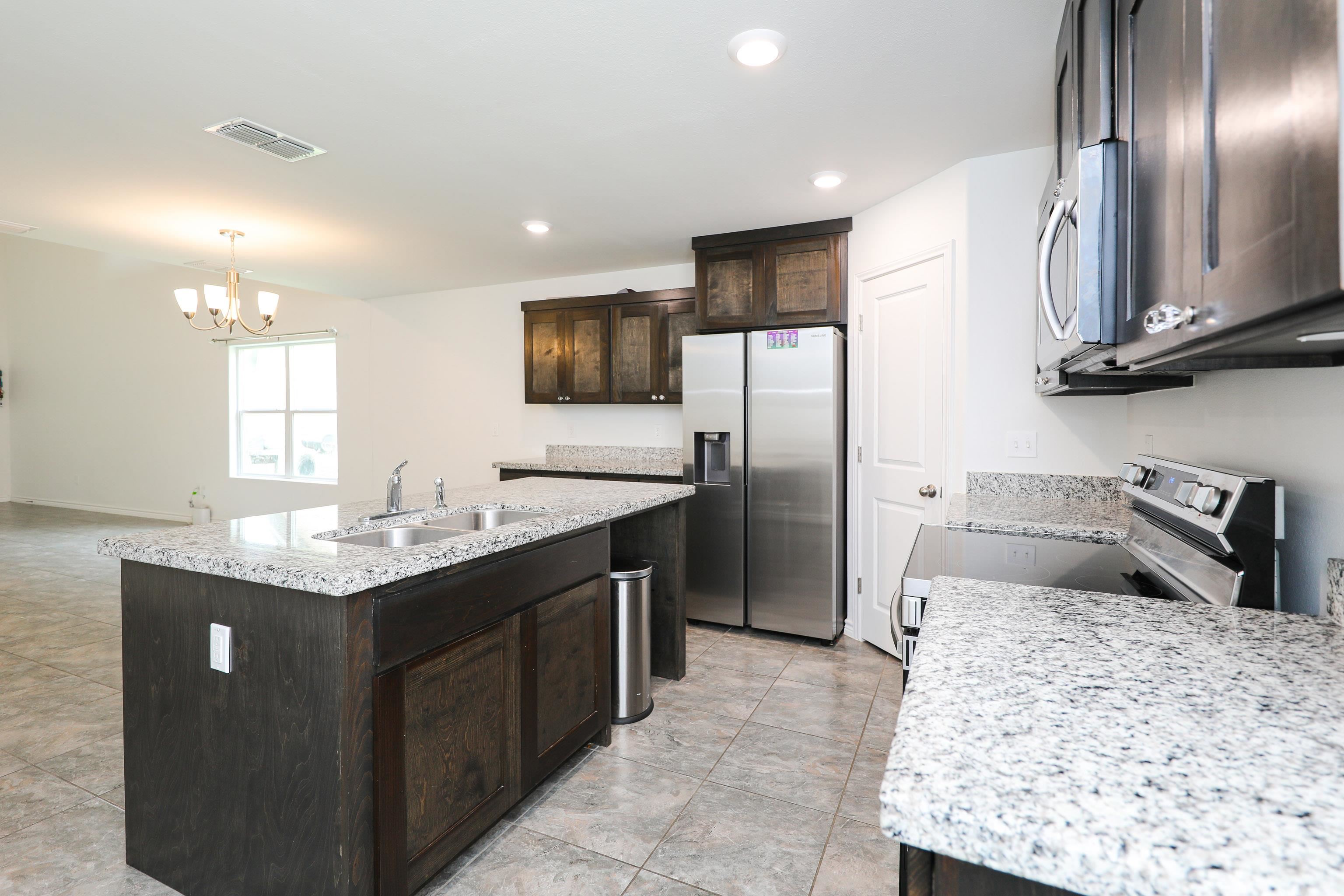 5625 Encanto Dr. Property Photo 9