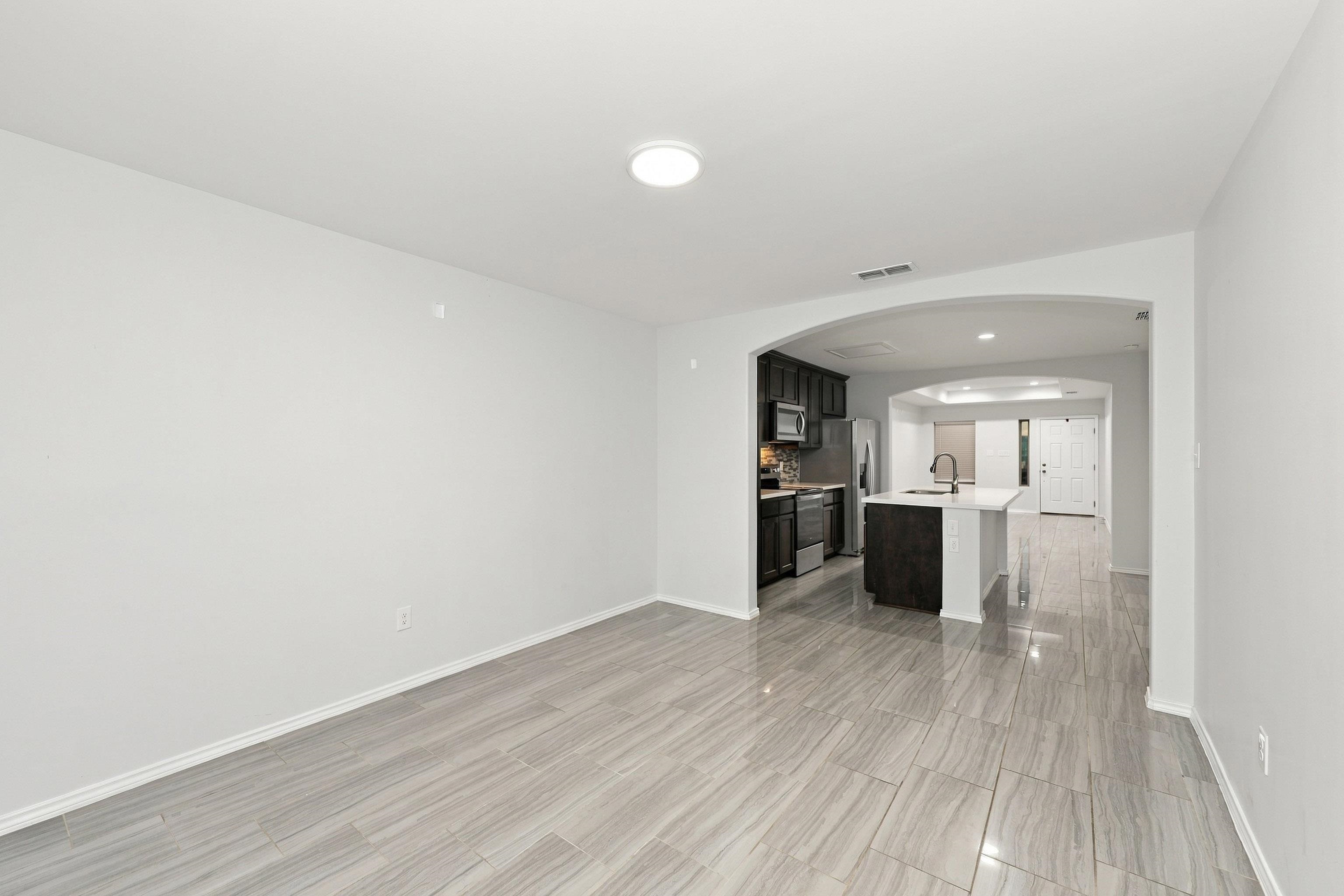 9919 Rosary Ln. Property Photo 15