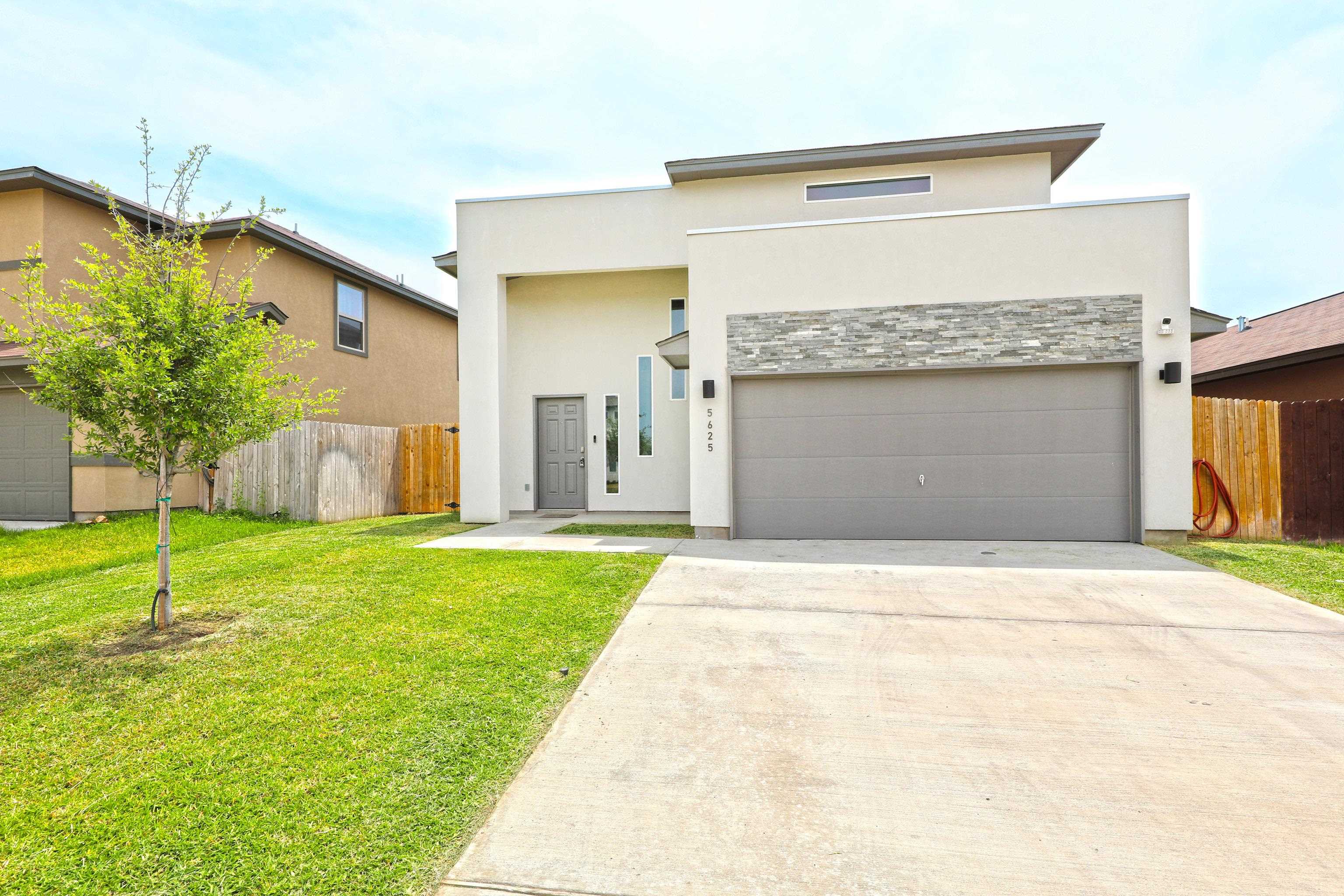 5625 Encanto Dr. Property Photo 1