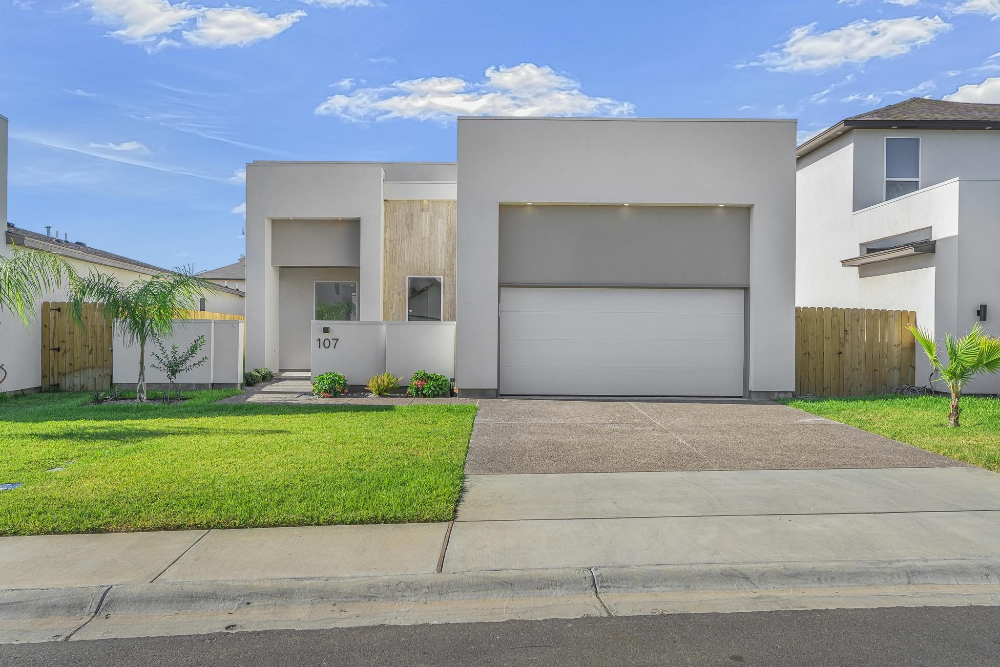 107 Balmorhea Dr. Property Photo 1