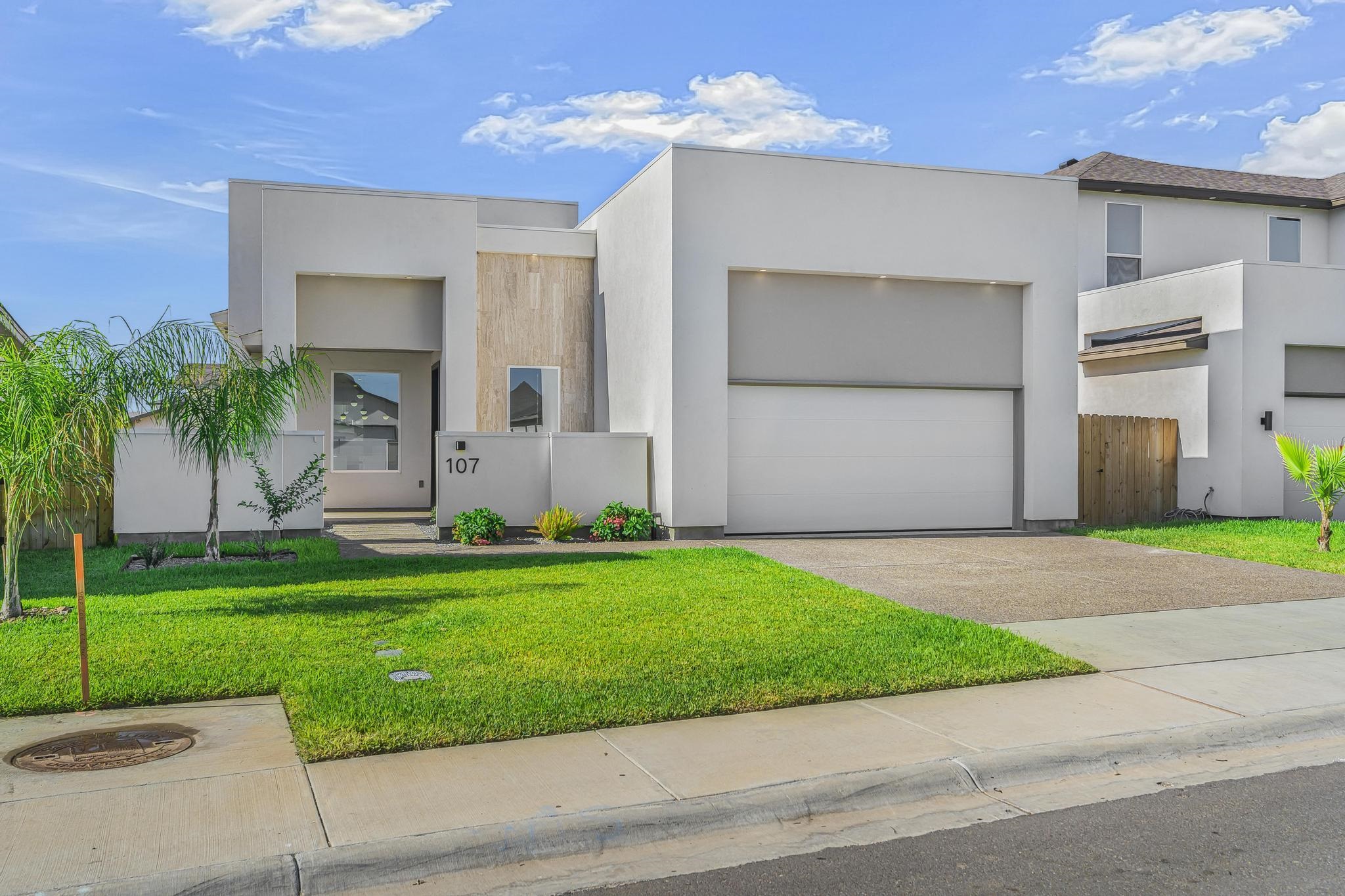 107 Balmorhea Dr. Property Photo 2