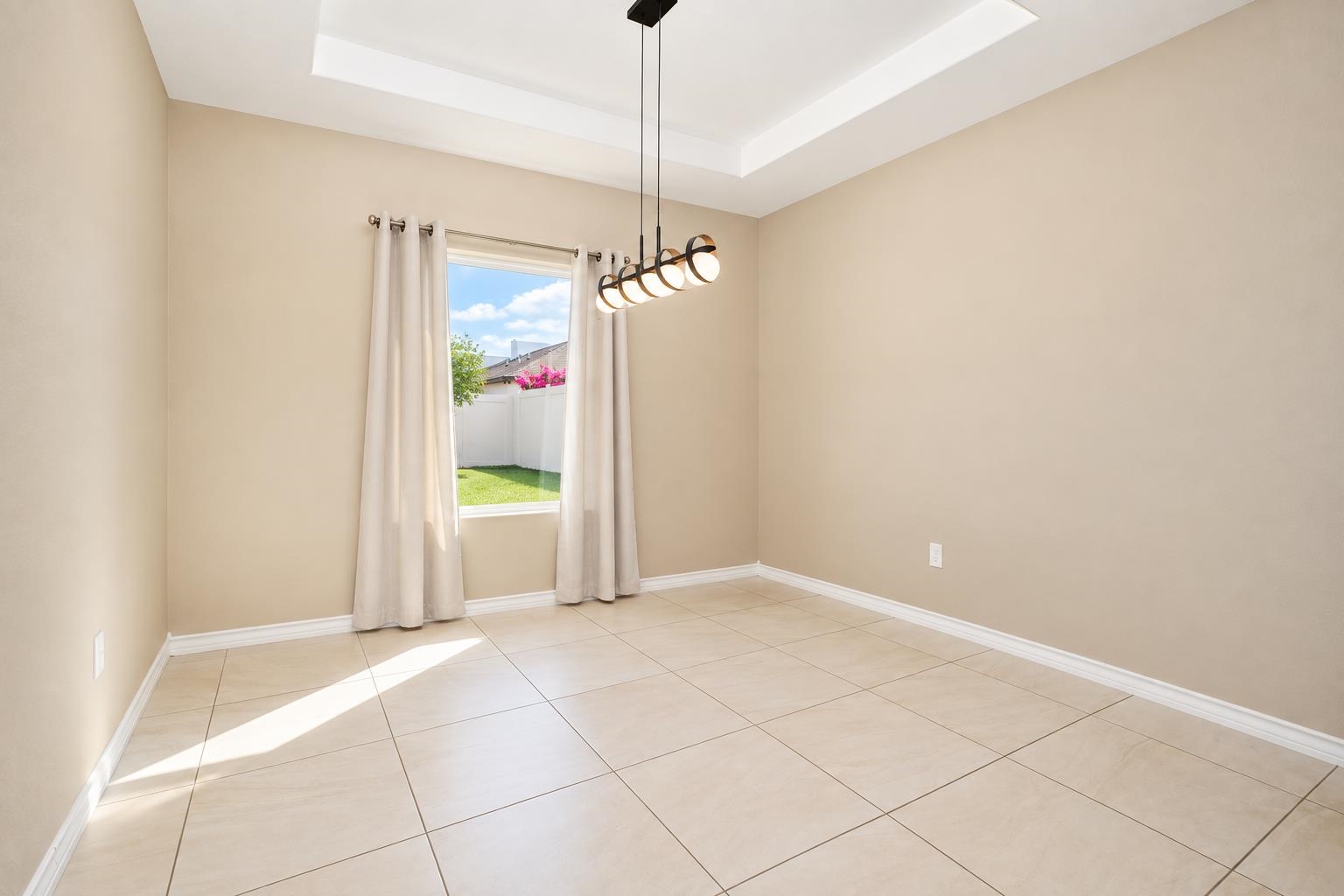 6108 Maryam Dr. Property Photo 7