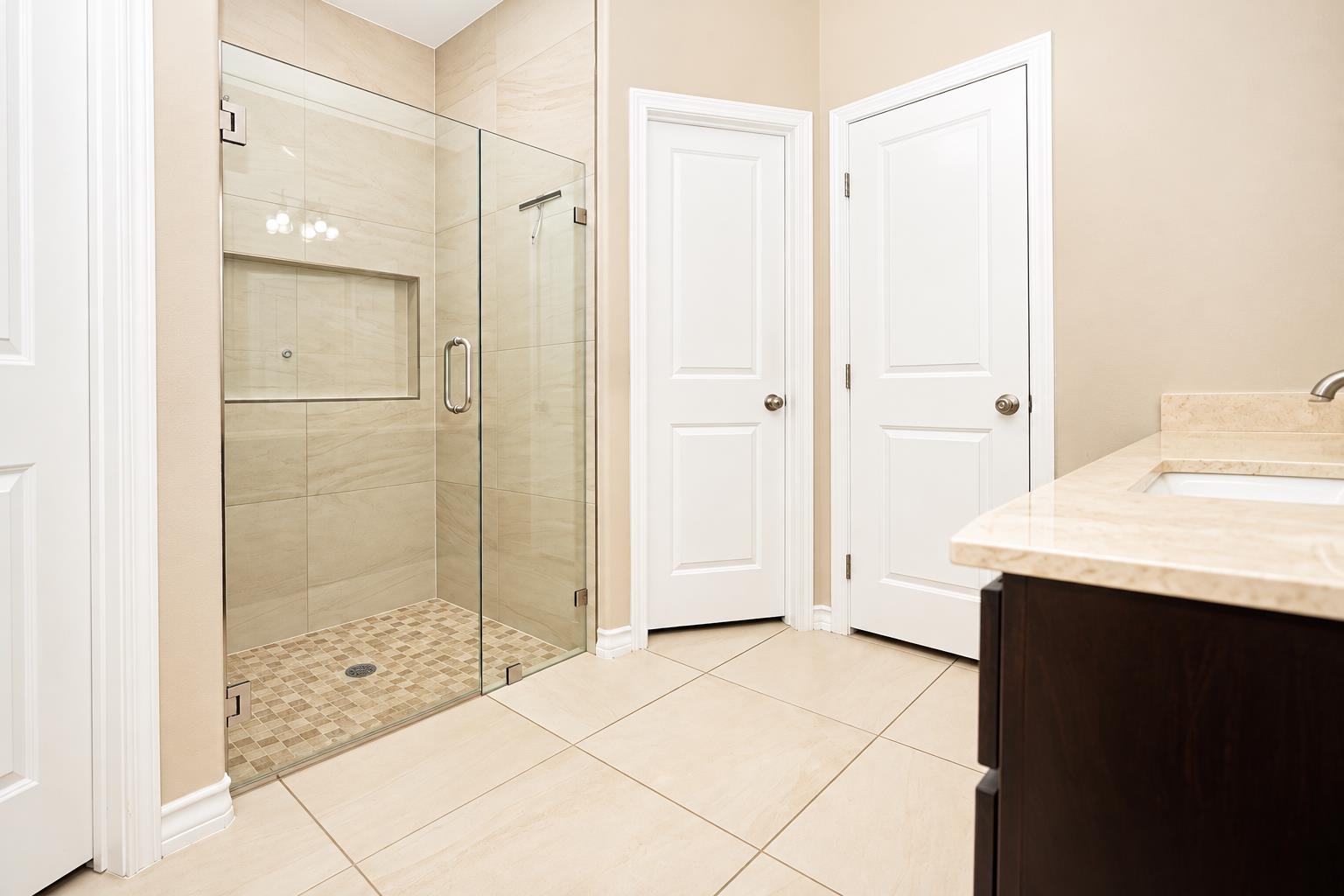 6108 Maryam Dr. Property Photo 12