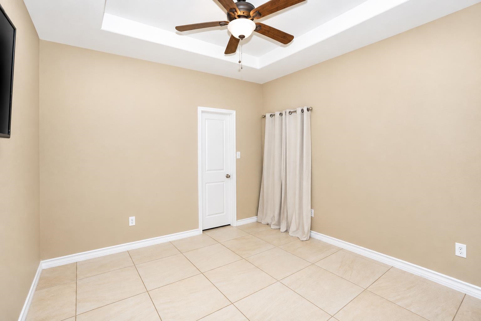 6108 Maryam Dr. Property Photo 13
